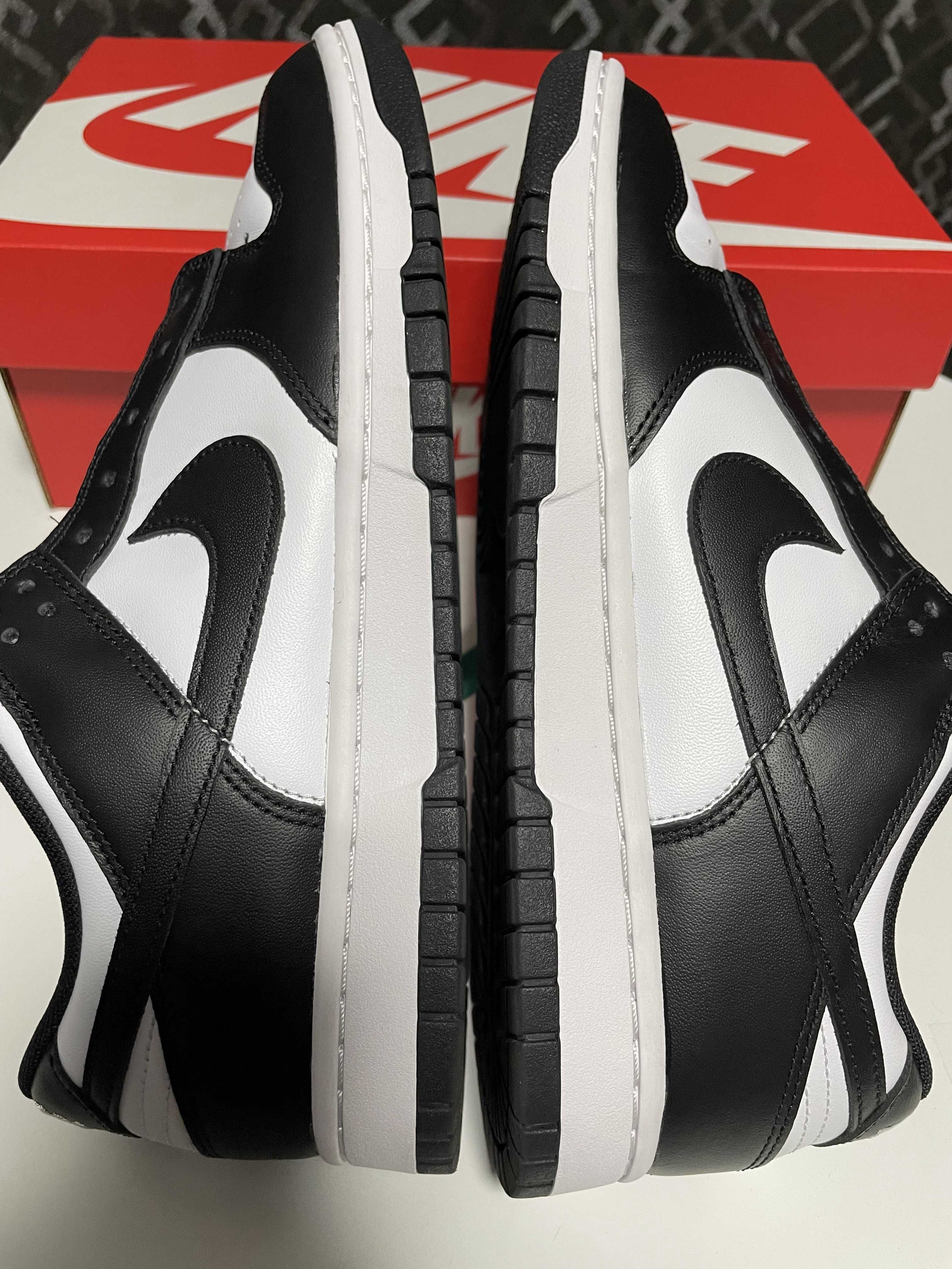 Nike Dunk Low Retro "Panda/White/Black"