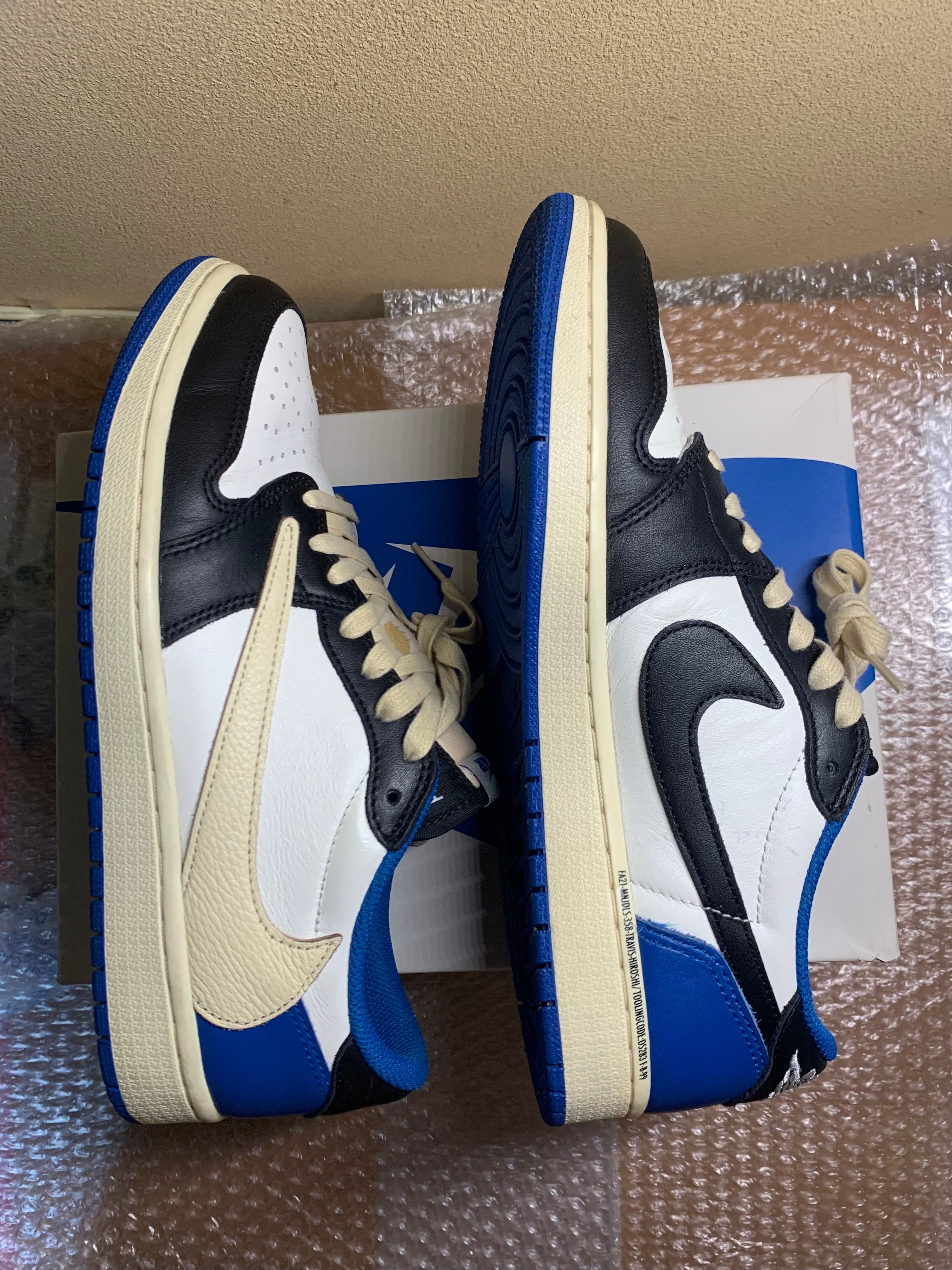 Travis Scott × fragment design × Nike Air Jordan 1 Low OG SP "Military Blue"