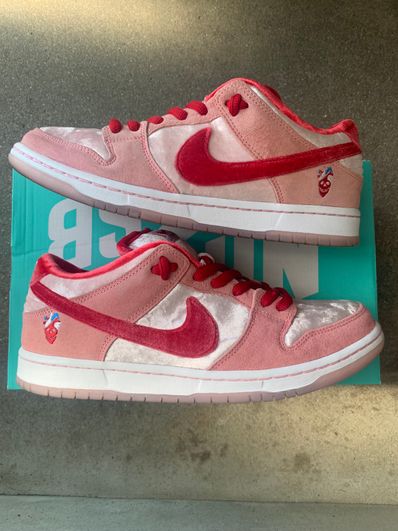 Strangelove × Nike SB Dunk Low "Valentine’s Day"