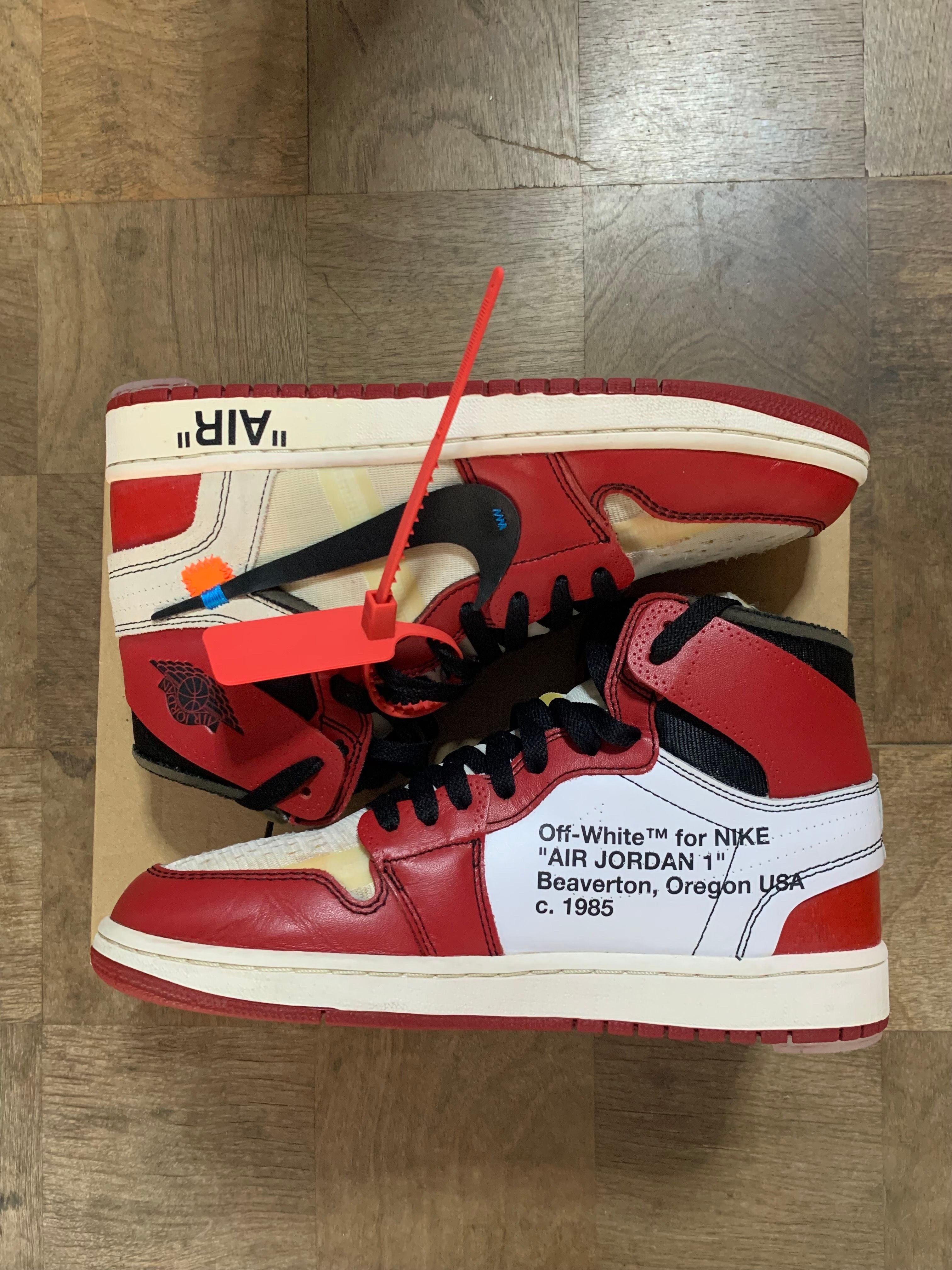 Off-White × Nike Air Jordan 1 Retro High The Ten "Chicago"