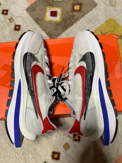 sacai × Nike Vapor Waffle "Royal Fuchsia"