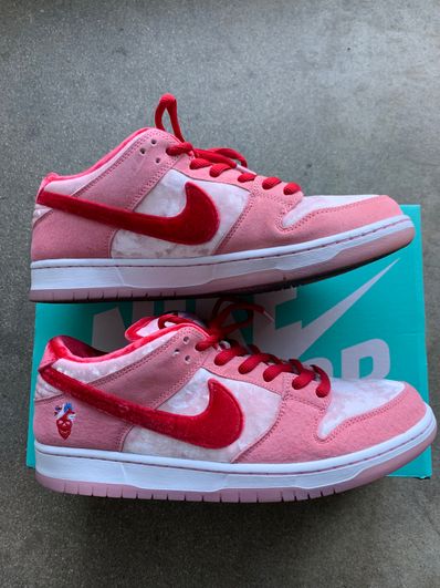 Strangelove × Nike SB Dunk Low "Valentine’s Day"