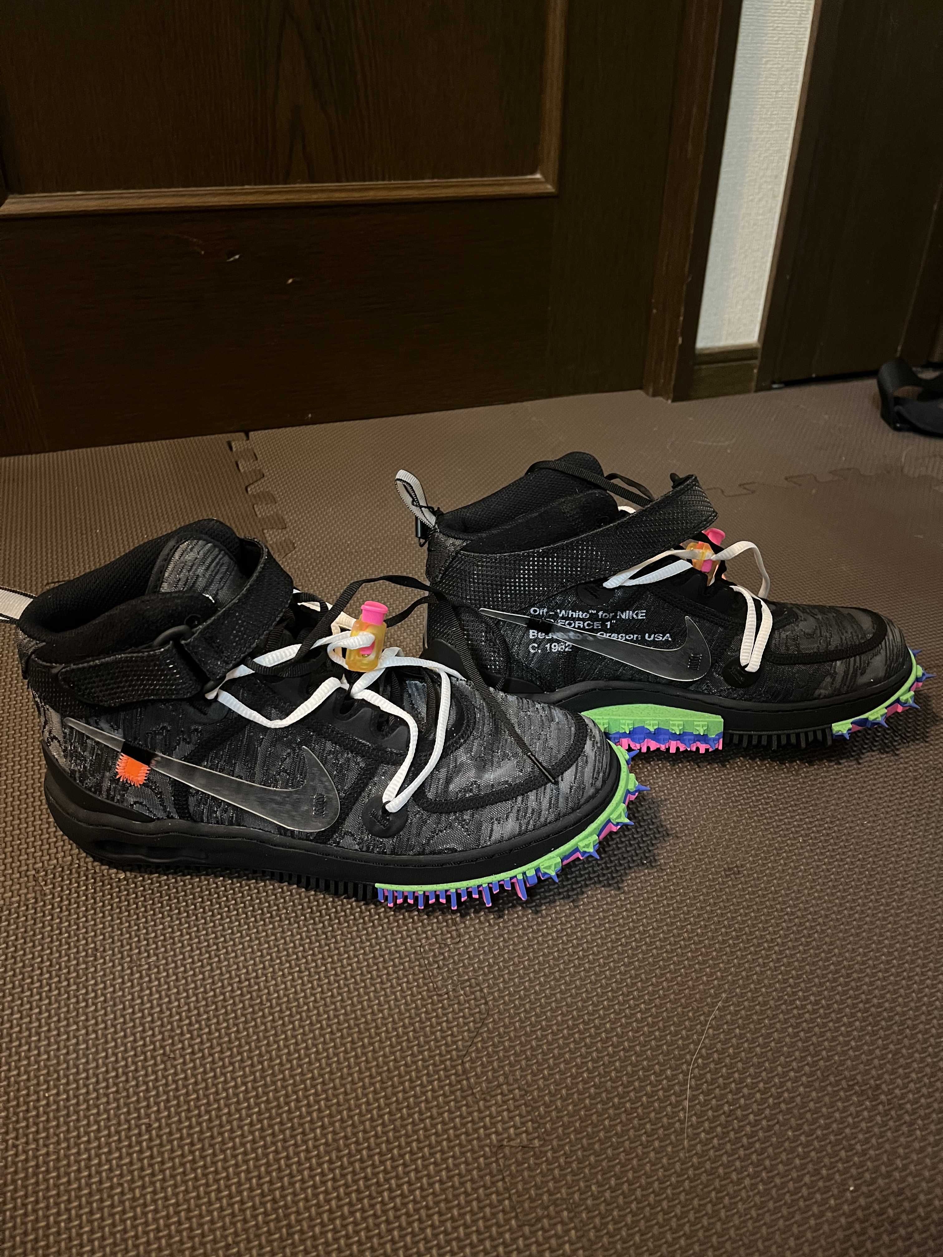 Off-White × Nike Air Force 1 Mid "Black"