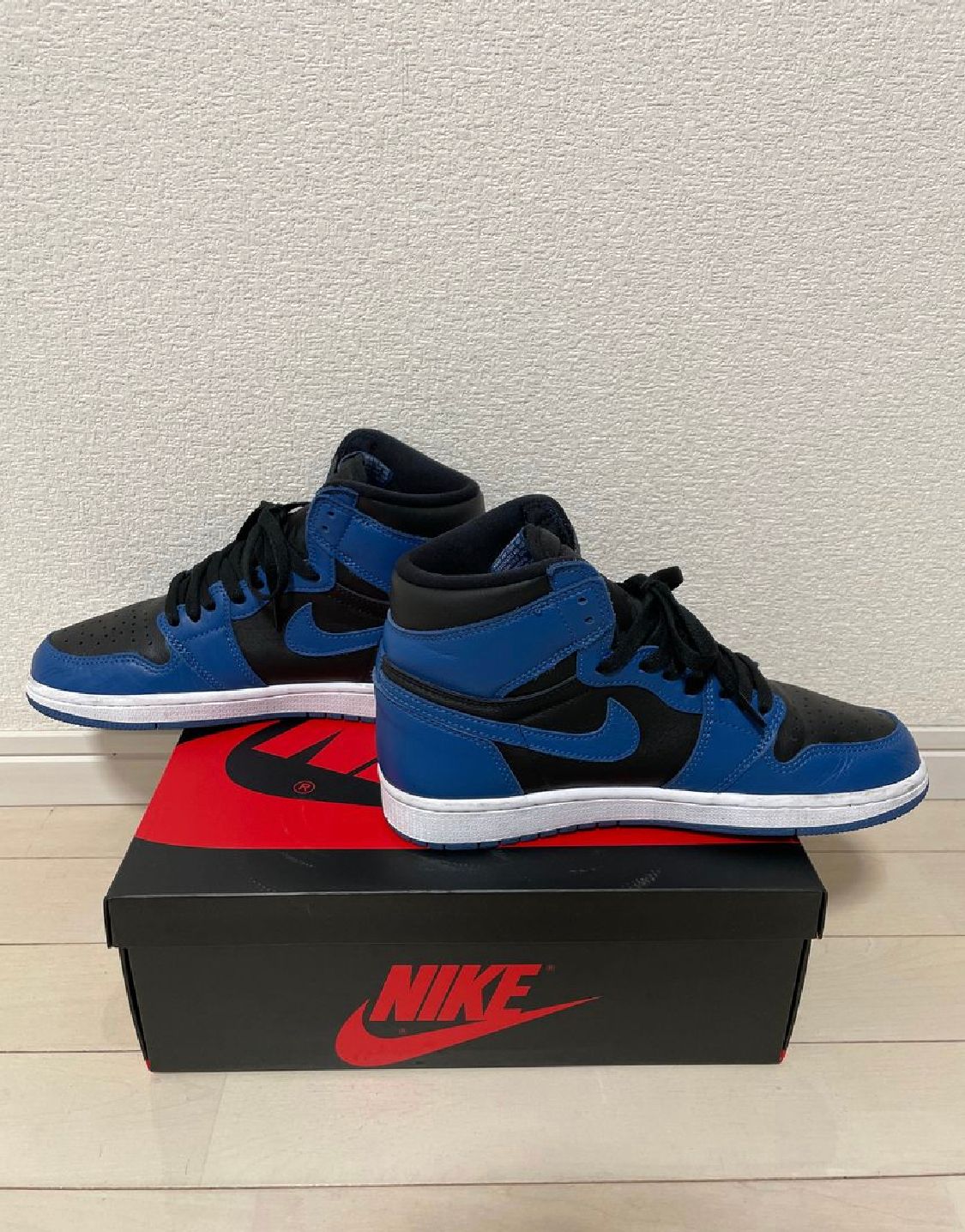 Nike Air Jordan 1 Retro High OG "Dark Marina Blue"