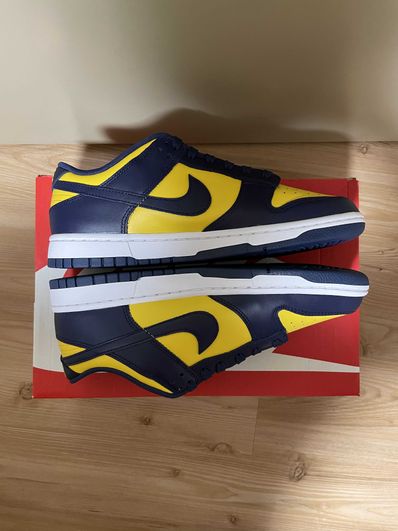 Nike Dunk Low "Michigan"