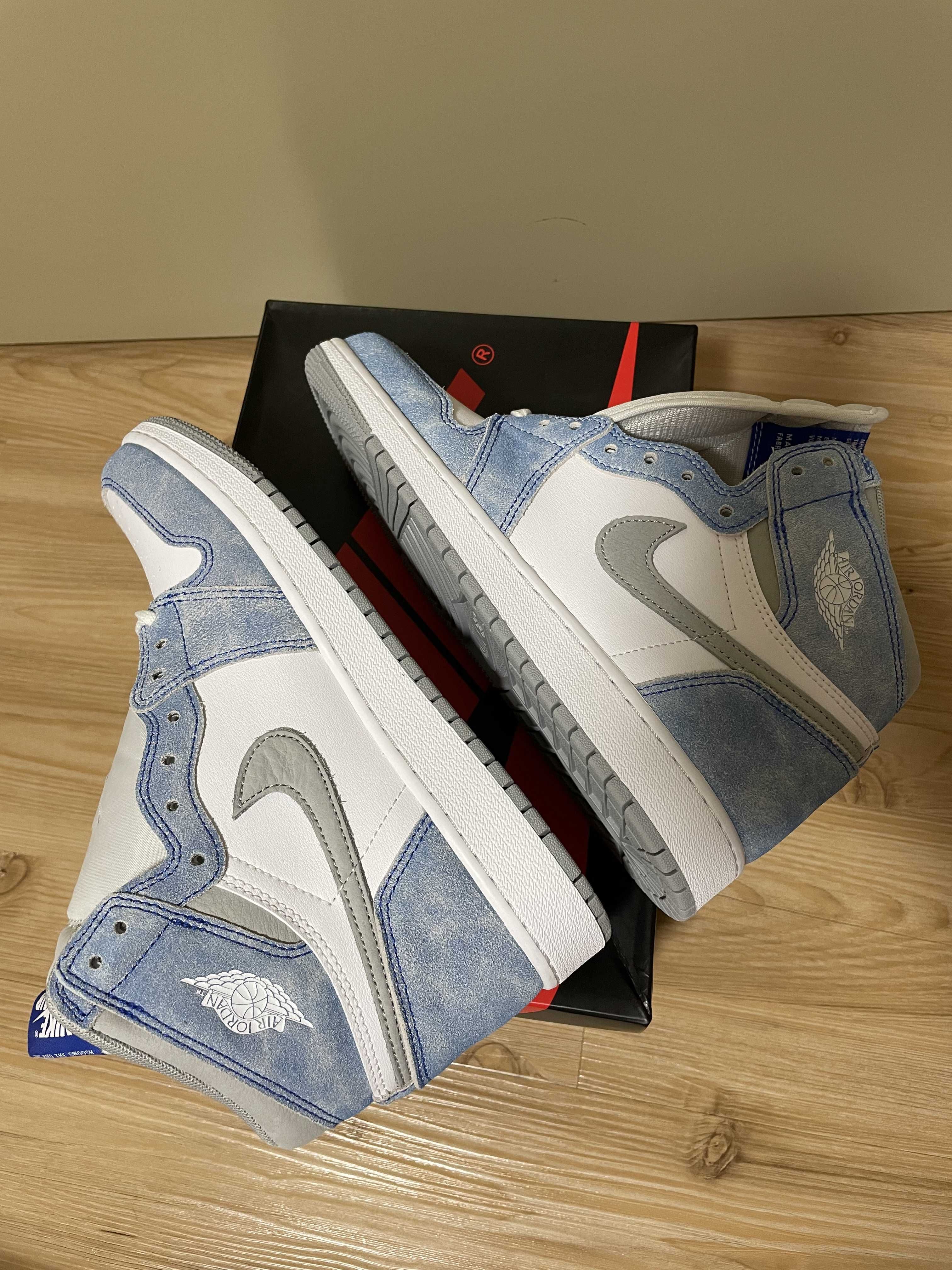 Nike GS Air Jordan 1 High OG "Hyper Royal"