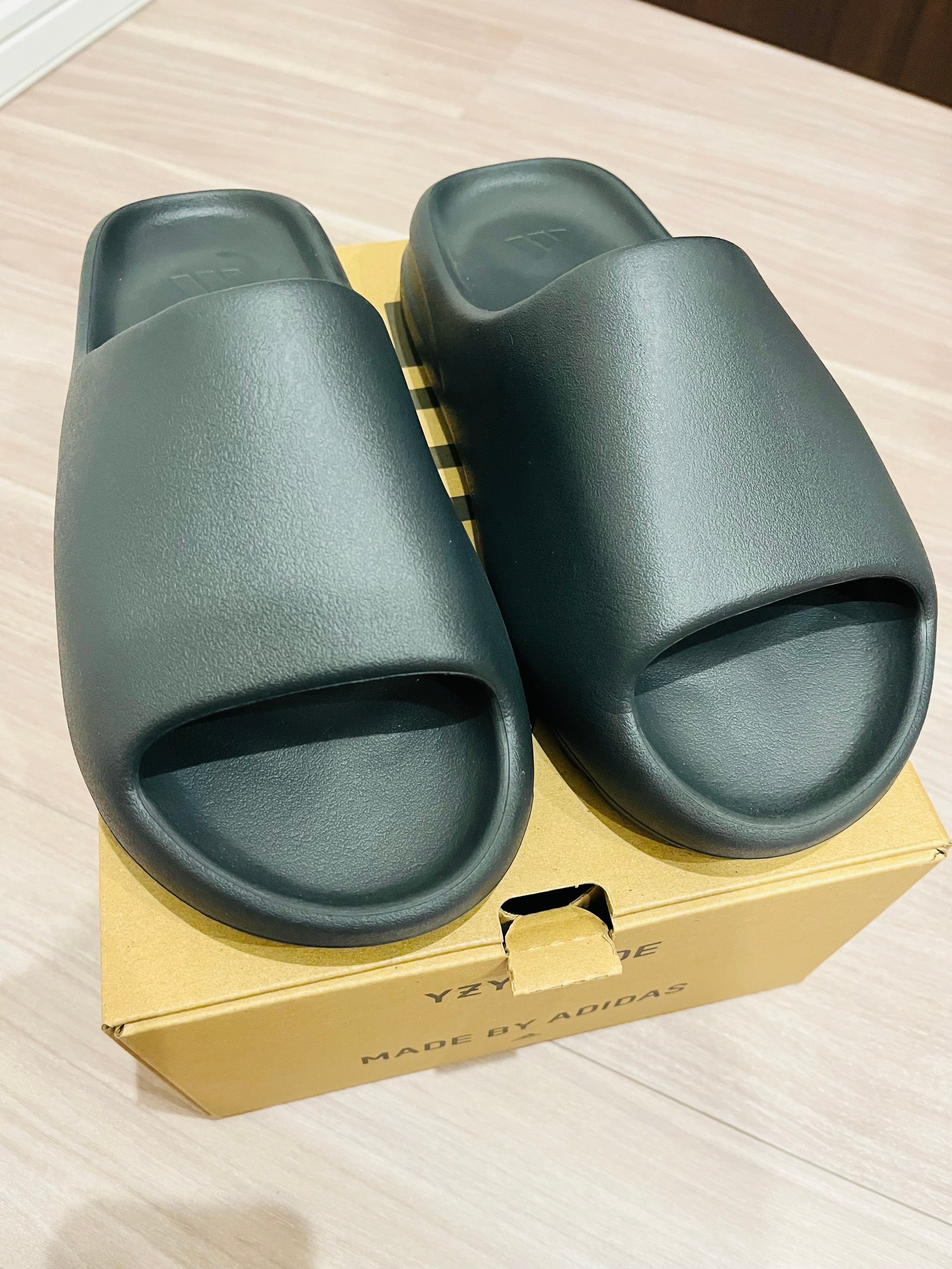 adidas YEEZY Slide "Onyx"