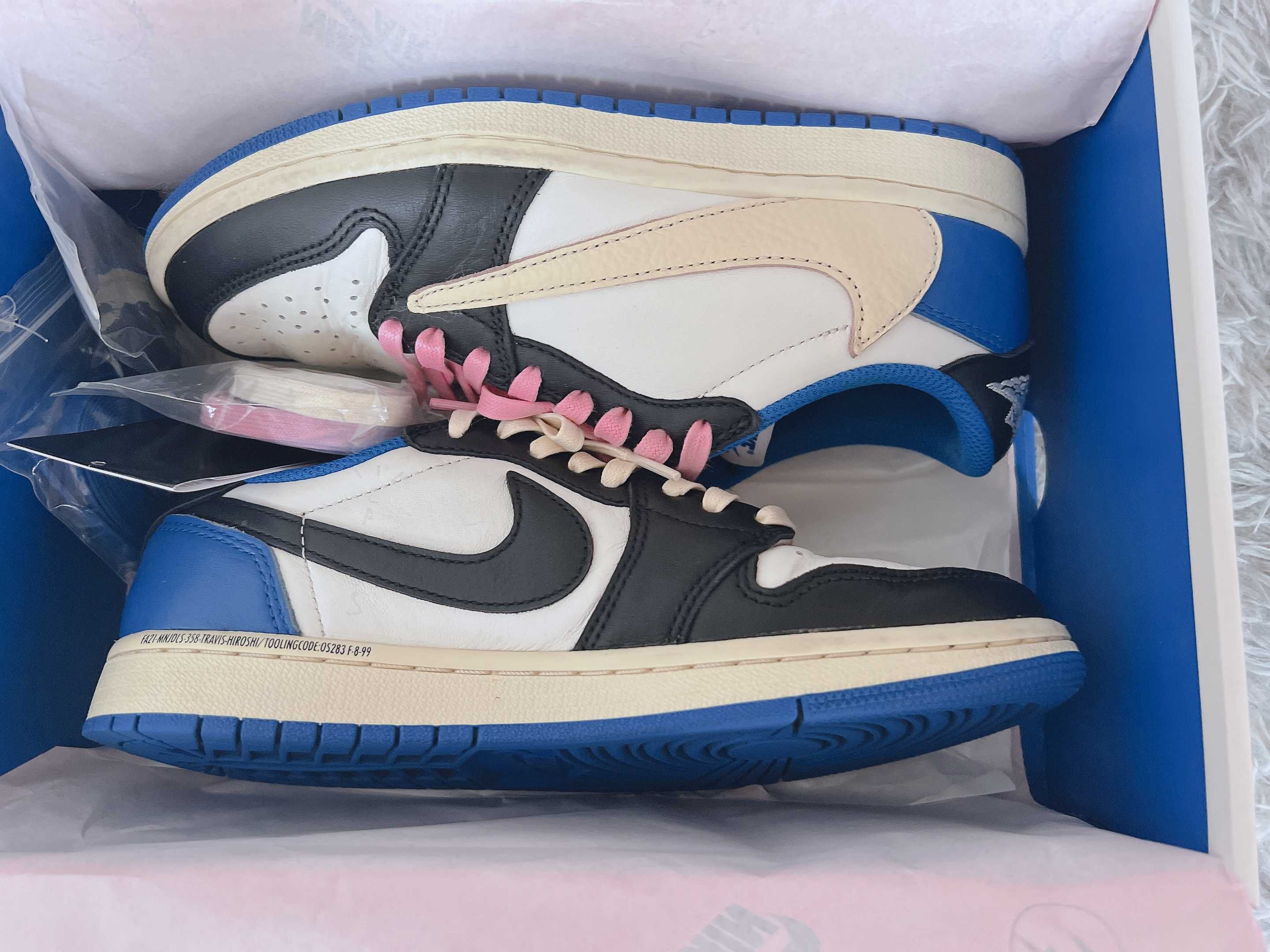 Travis Scott × fragment design × Nike Air Jordan 1 Low OG SP "Military Blue"