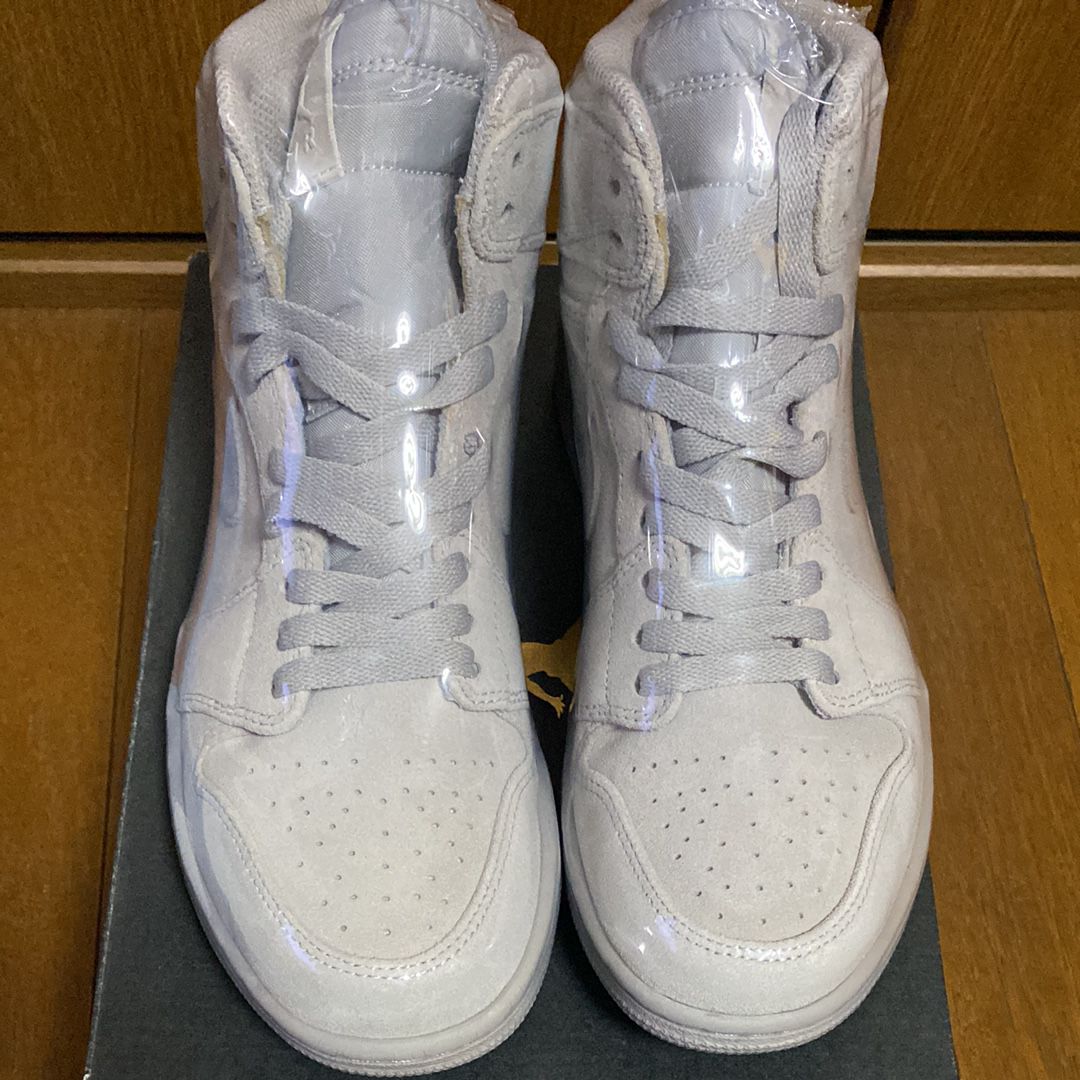 NIKE AIR JORDAN 1 RETRO HIGH "GREY SUEDE"