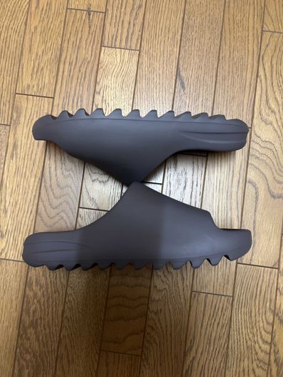 adidas YEEZY Slide "Soot"