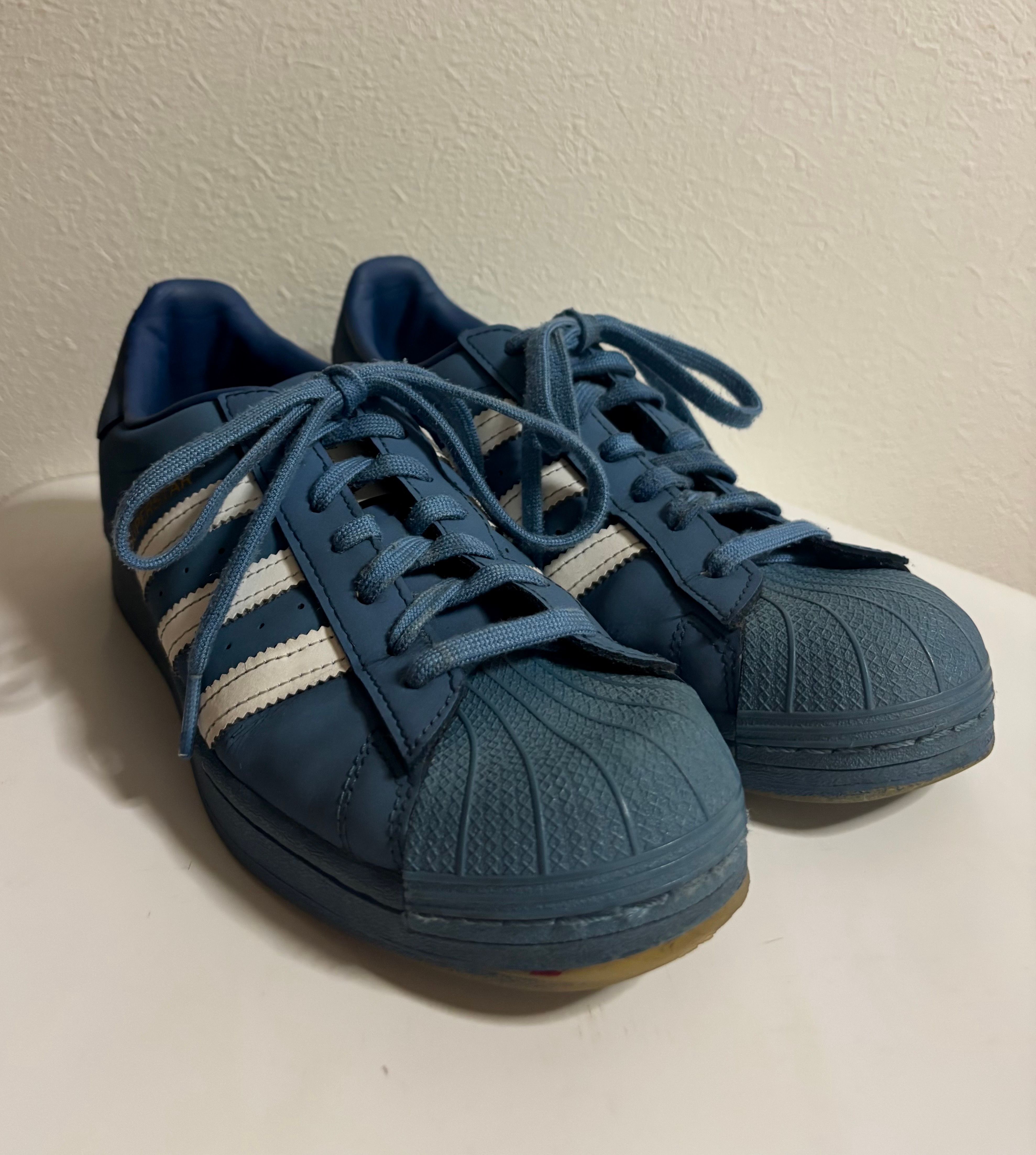 King Gnu Daiki Tsuneta × atmos × adidas Superstar "Blue"