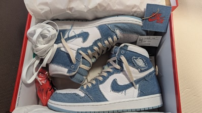 Nike Women's Air Jordan 1 High OG "Denim"