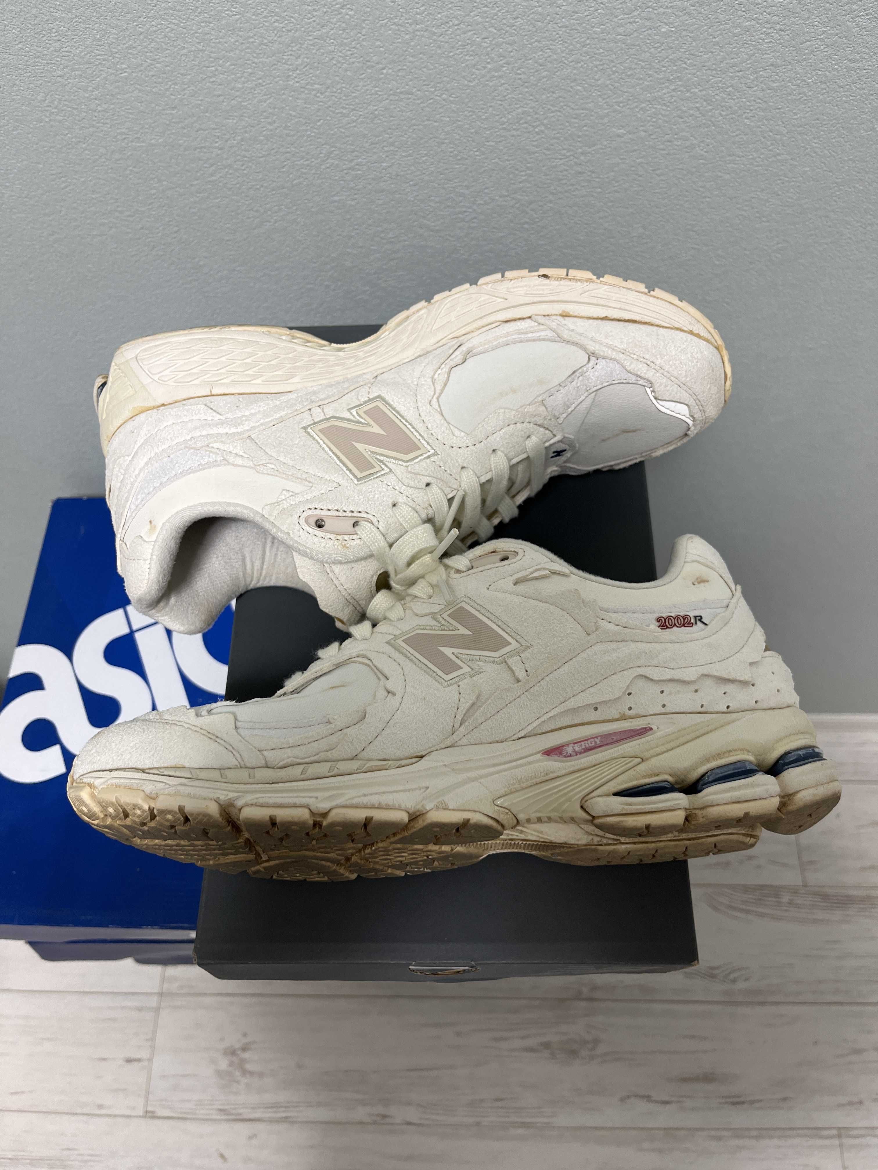 New Balance 2002R "Sea Salt"