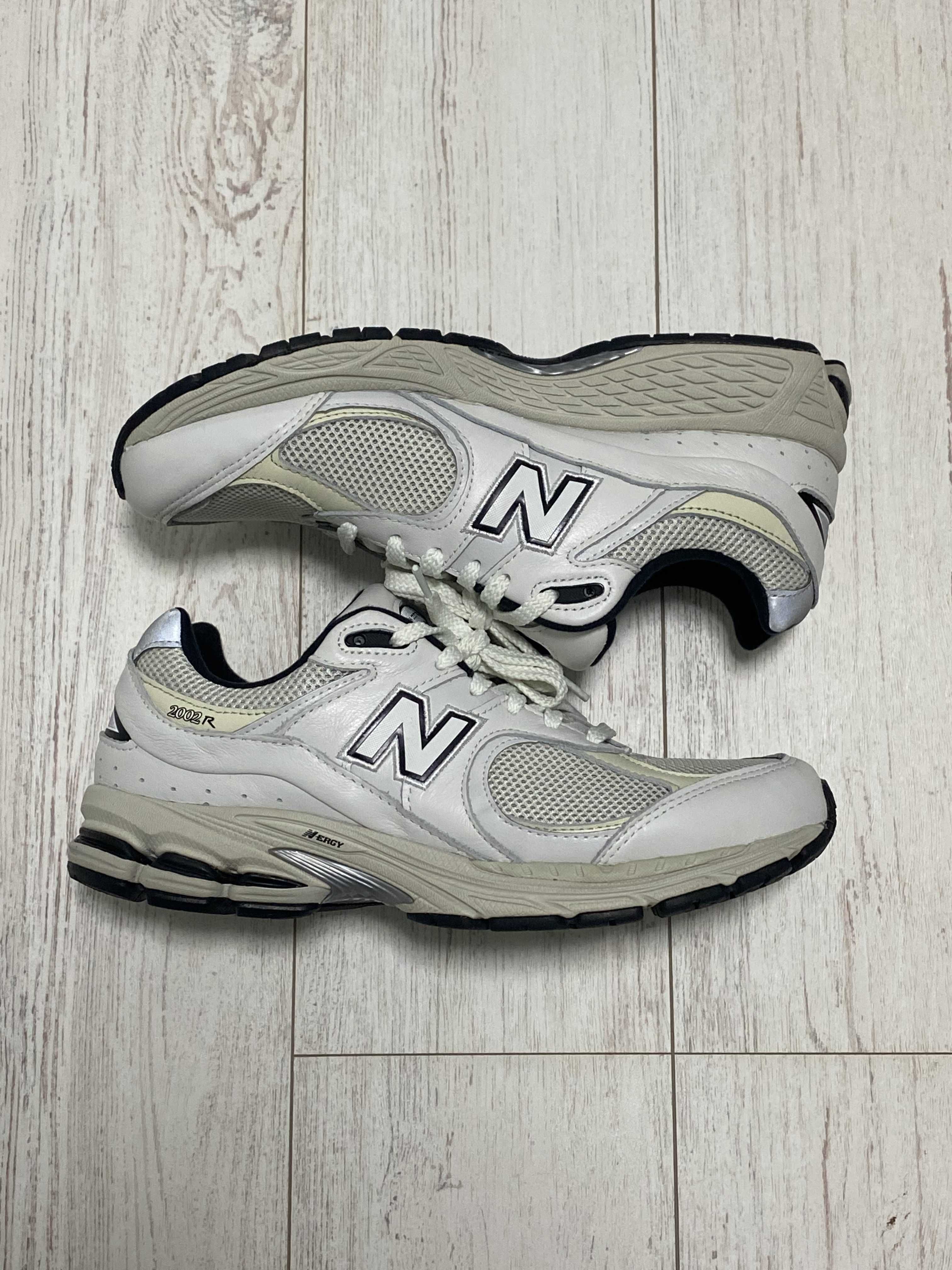 New Balance 2002R "White"