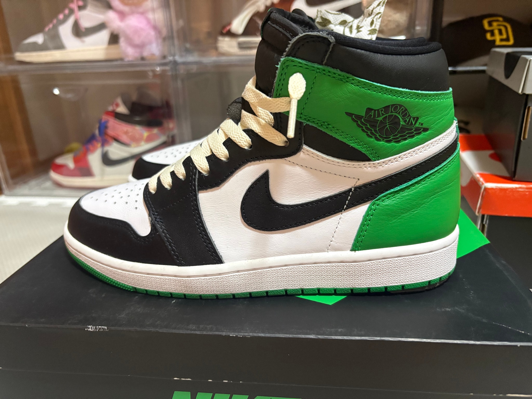 Nike Air Jordan 1 Retro High OG "Celtics/Black and Lucky Green" (2023)