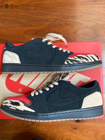 Sole Fly × Nike Air Jordan 1 Low "Black and Sport Red"