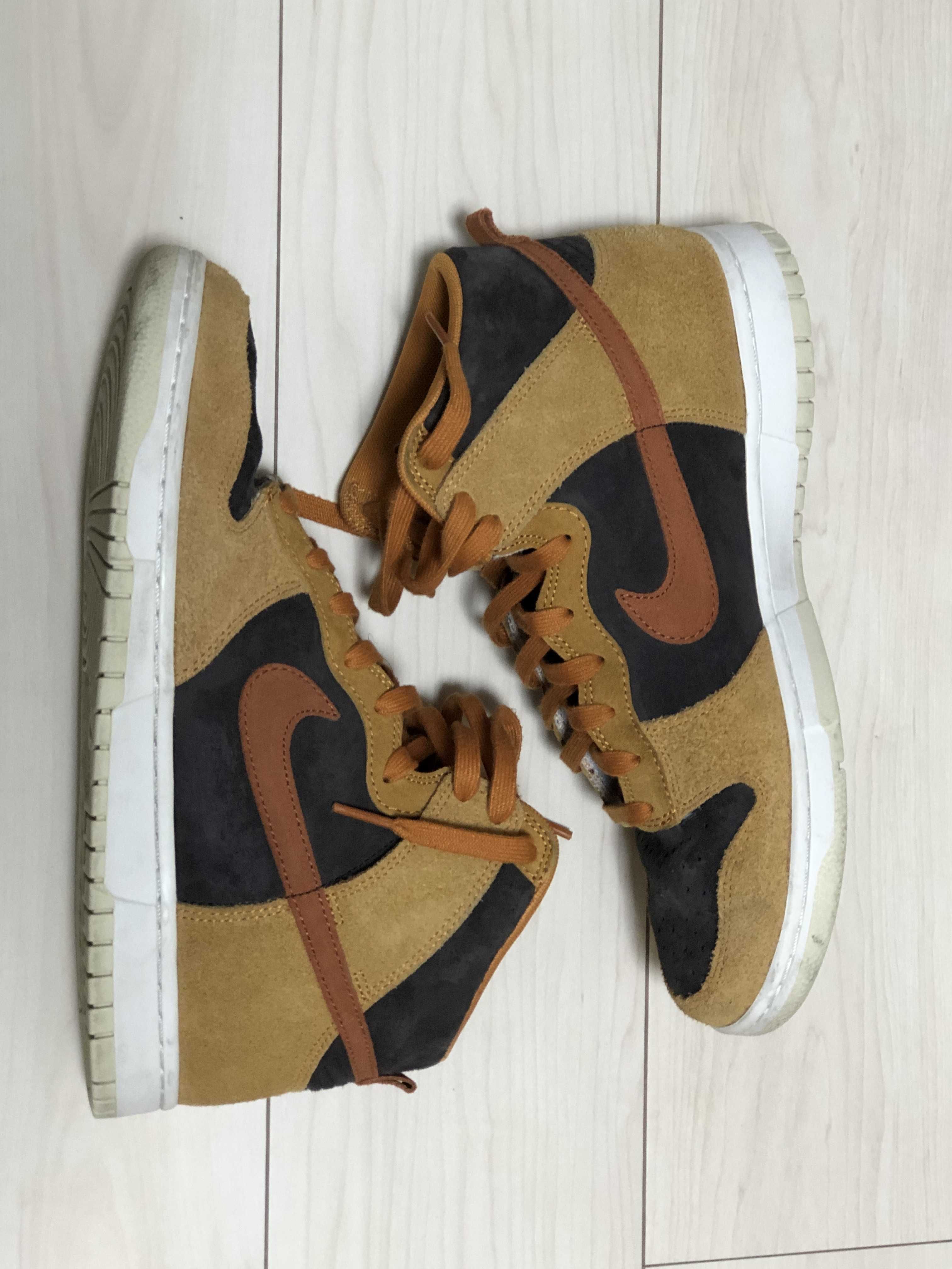 NIKE DUNK HIGH PRM "DARK CURRY"