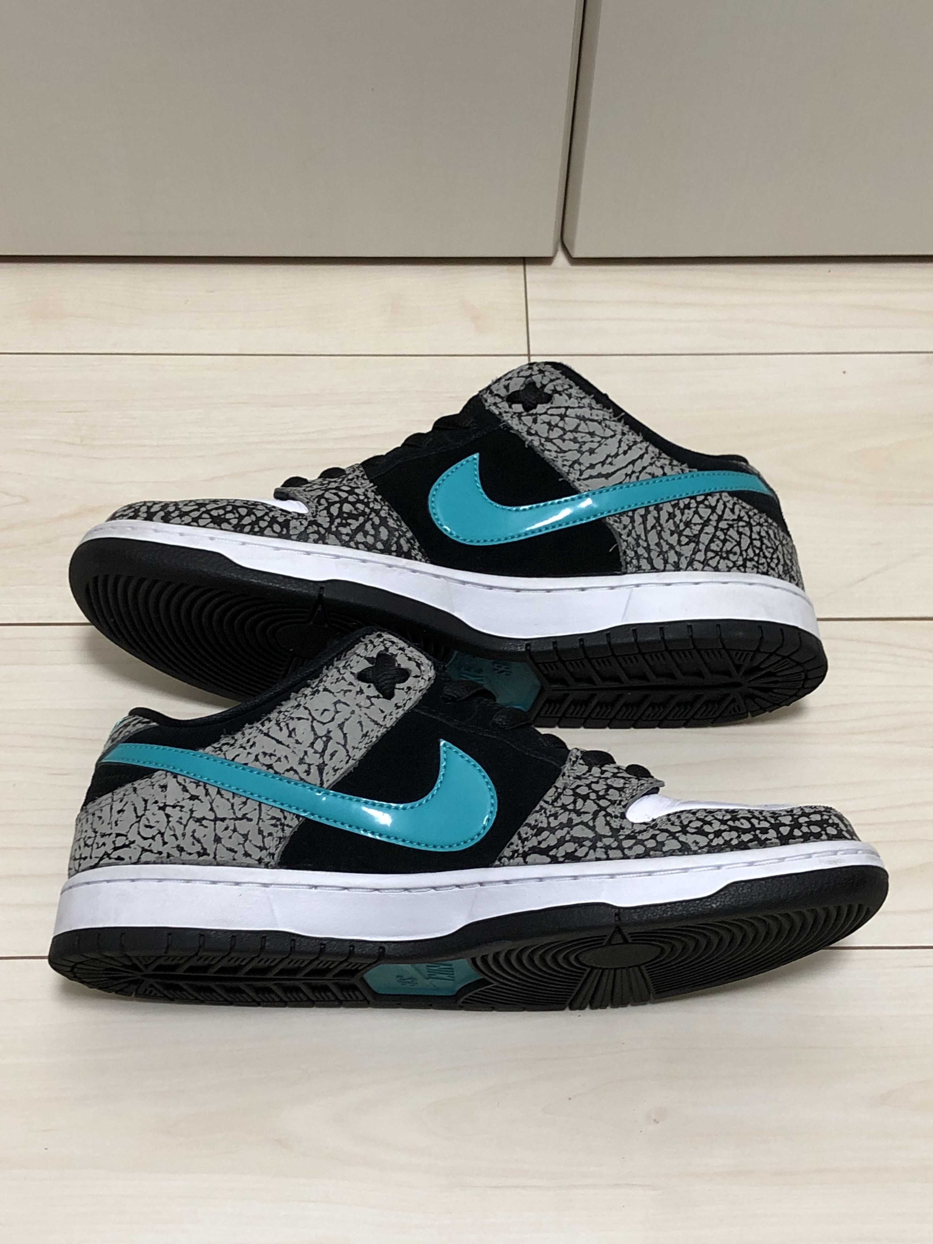 Nike SB Dunk Low "Elephant/Safari"