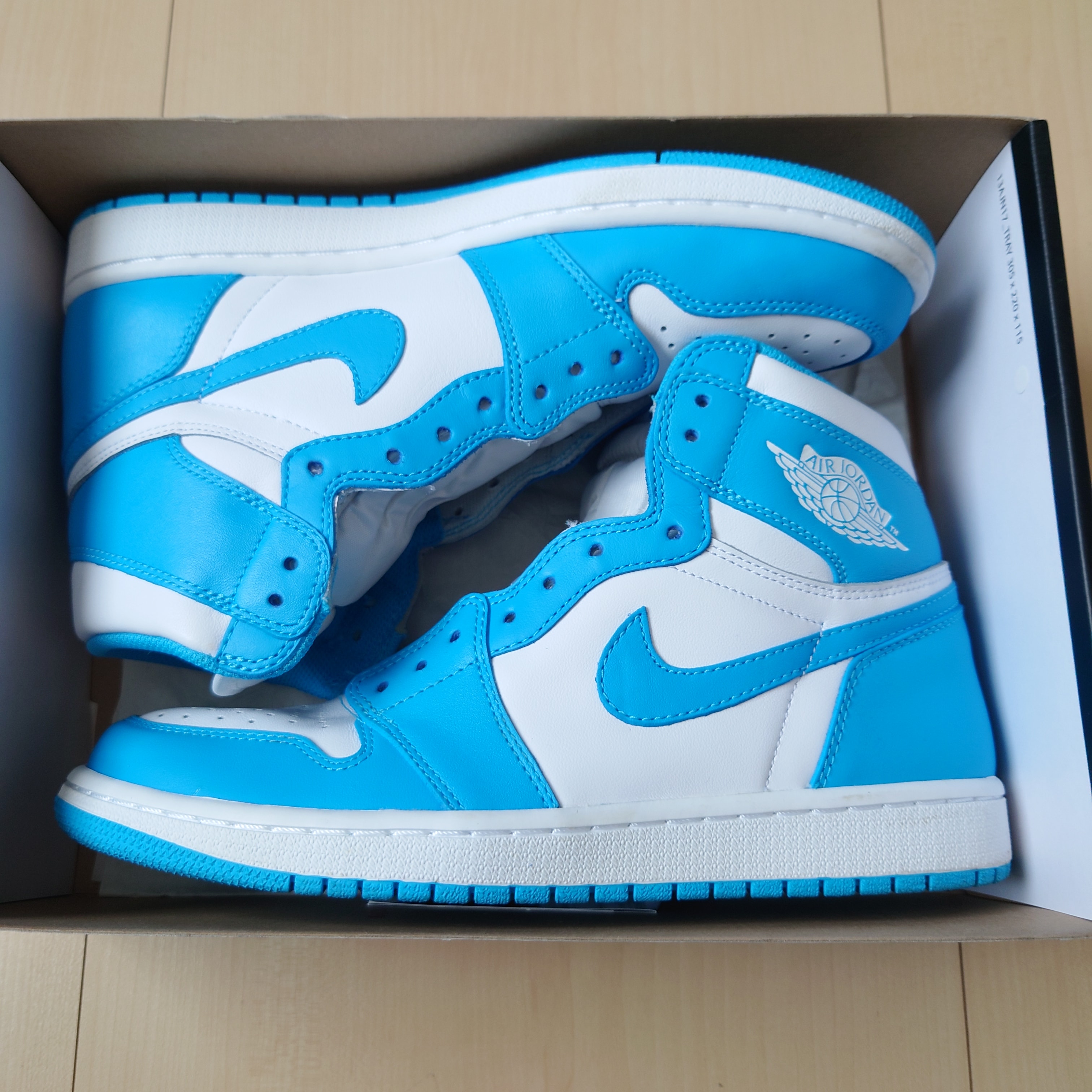 Nike Air Jordan 1 Retro High "UNC"