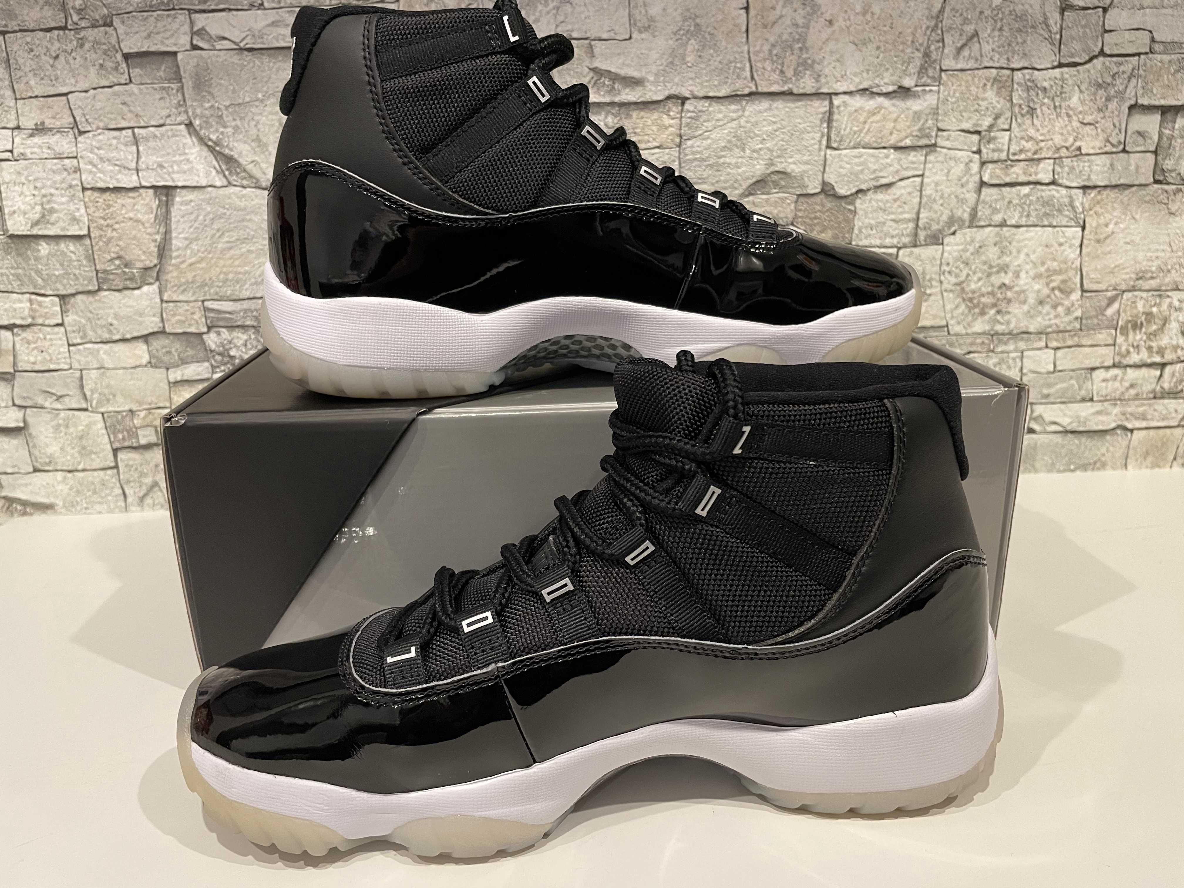 Nike Air Jordan 11 "Jubilee"