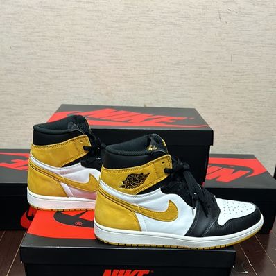 Nike Air Jordan 1 Retro High OG "Black Toe/Yellow Ochre"
