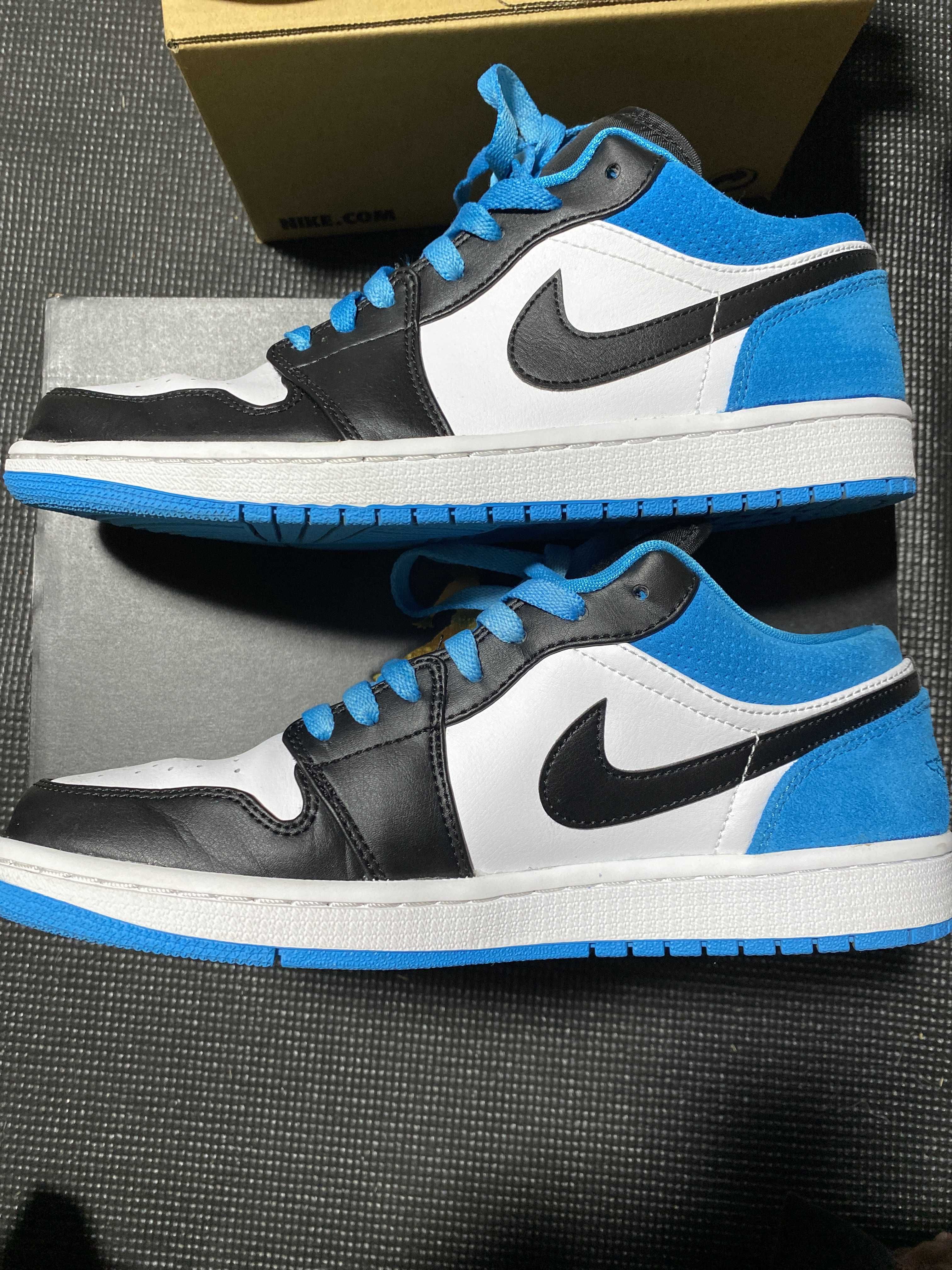 Nike Air Jordan 1 Low SE "Black/Laser Blue/White"