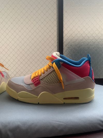 UNION × Nike Air Jordan 4 SP "Guava Ice/Light Fusion Red"