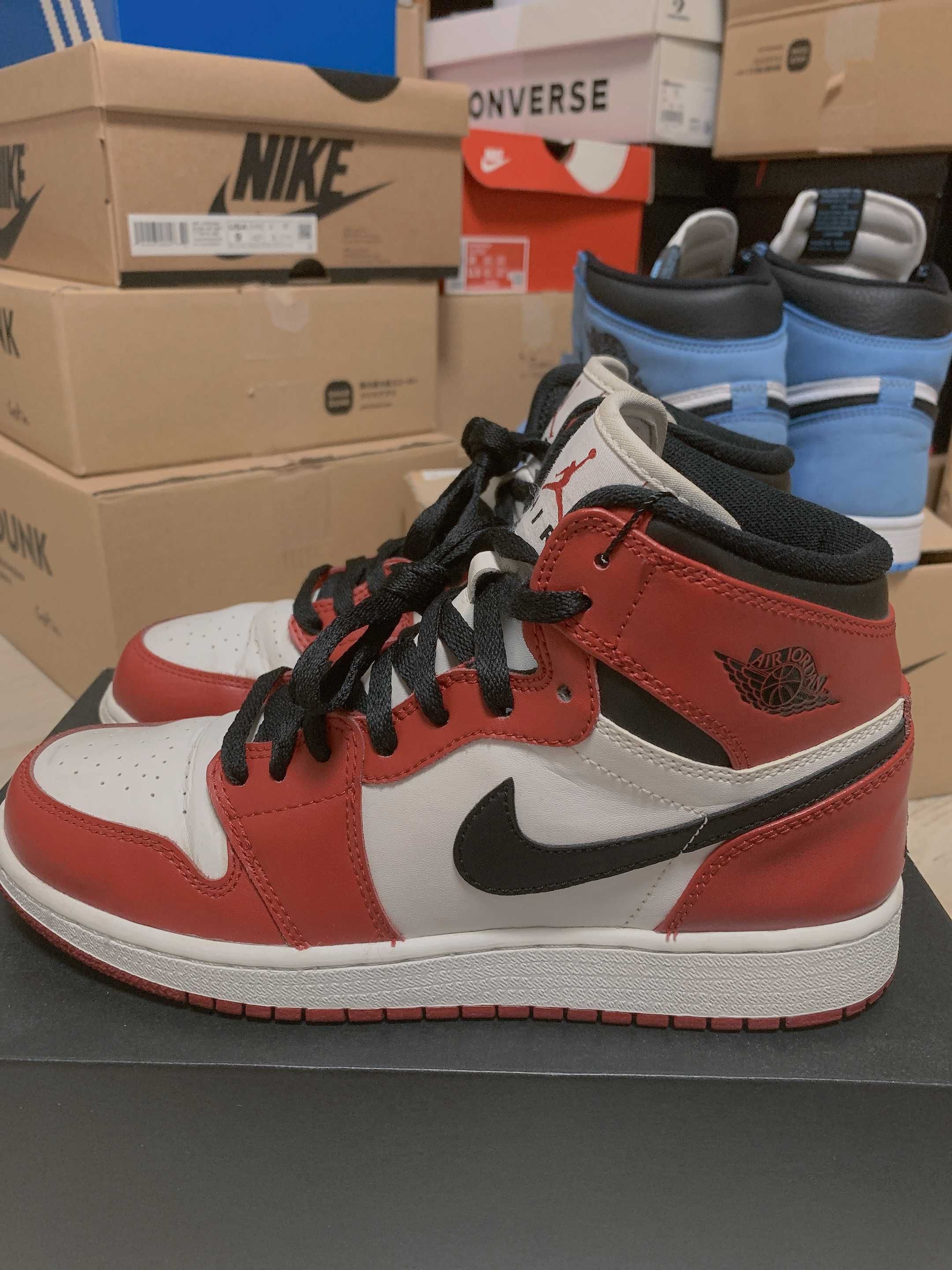 Nike Air Jordan 1 Retro High "Chicago" (2013)