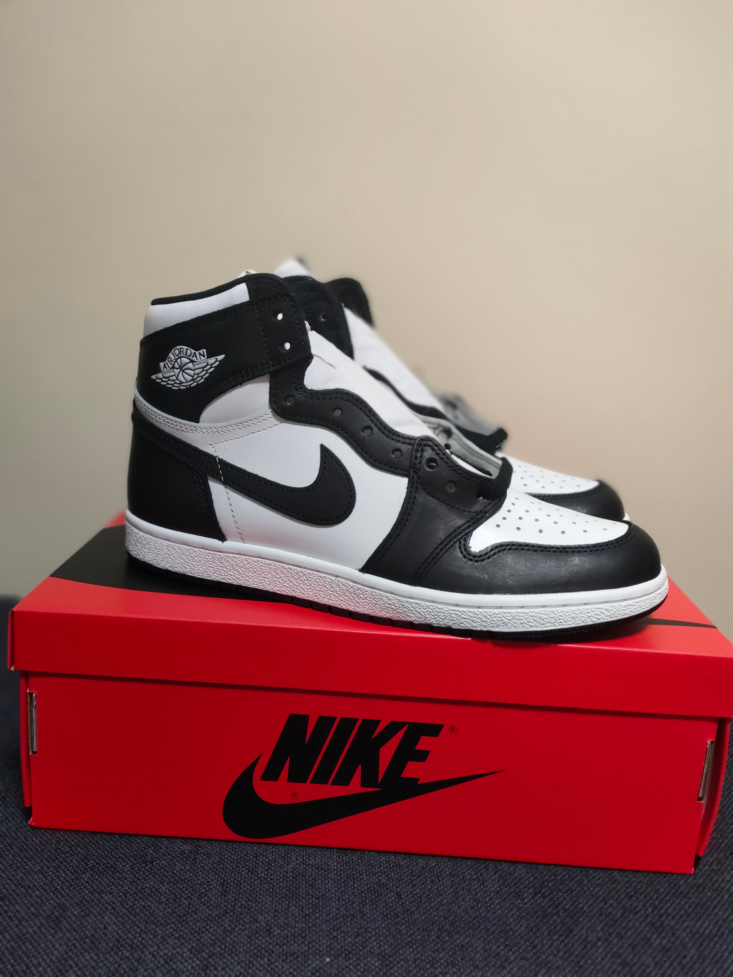 Nike Air Jordan 1 High '85 "Black/White"