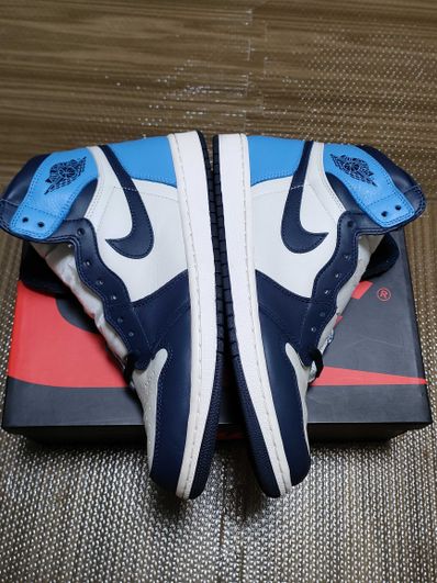 Nike Air Jordan 1 Retro High OG "Obsidian/University Blue"