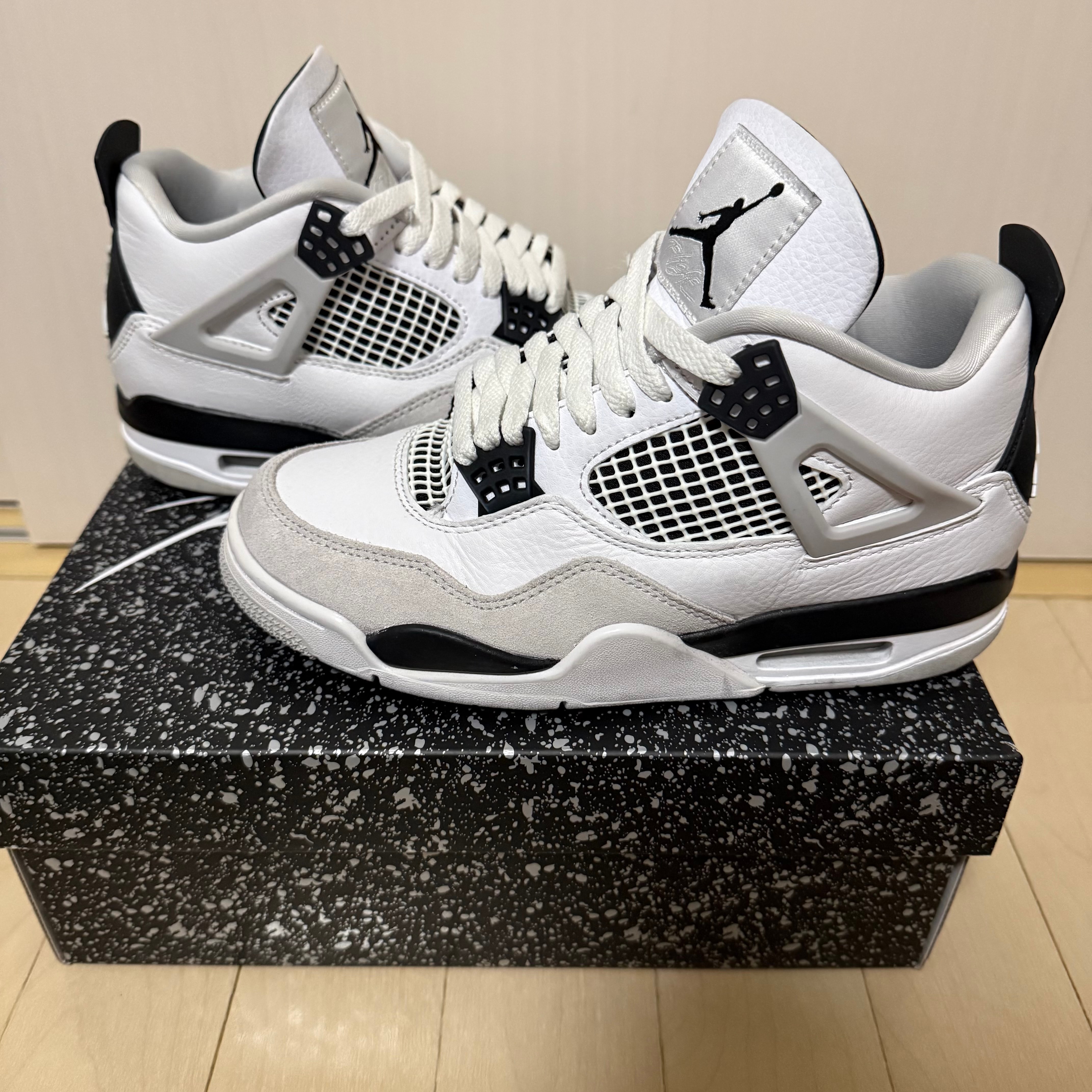 ジョーダン エアジョーダン4 (JORDAN Air Jordan 4) の新作・中古通販
