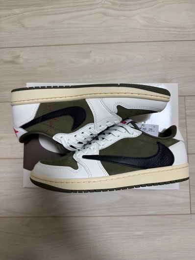 Travis Scott × Nike Air Jordan 1 Low OG SP "Reverse Olive"
