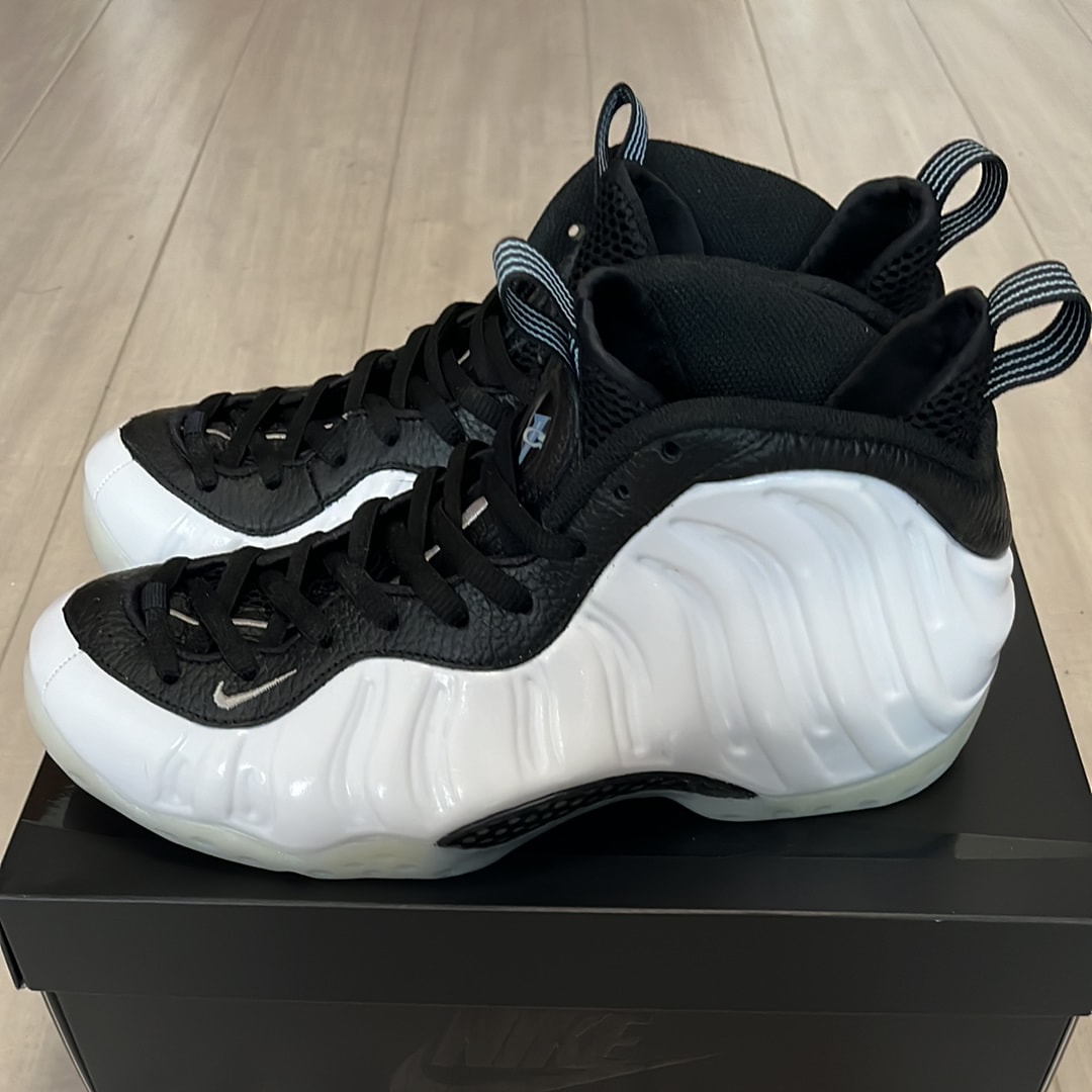 Nike Air Foamposite One "White and Black"