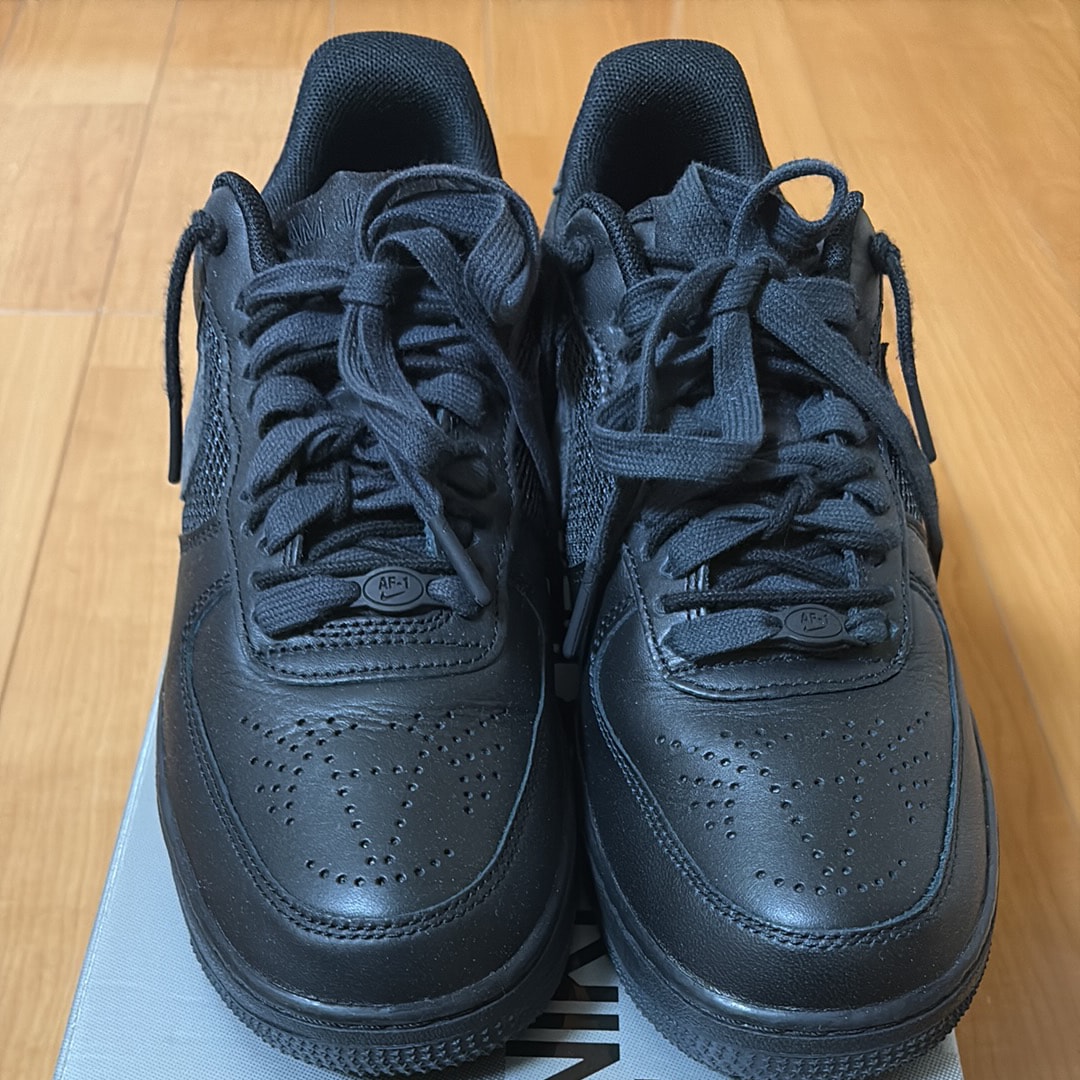 スラムジャム × ナイキ エアフォース1 ロー "ブラック アンド オフノワール"