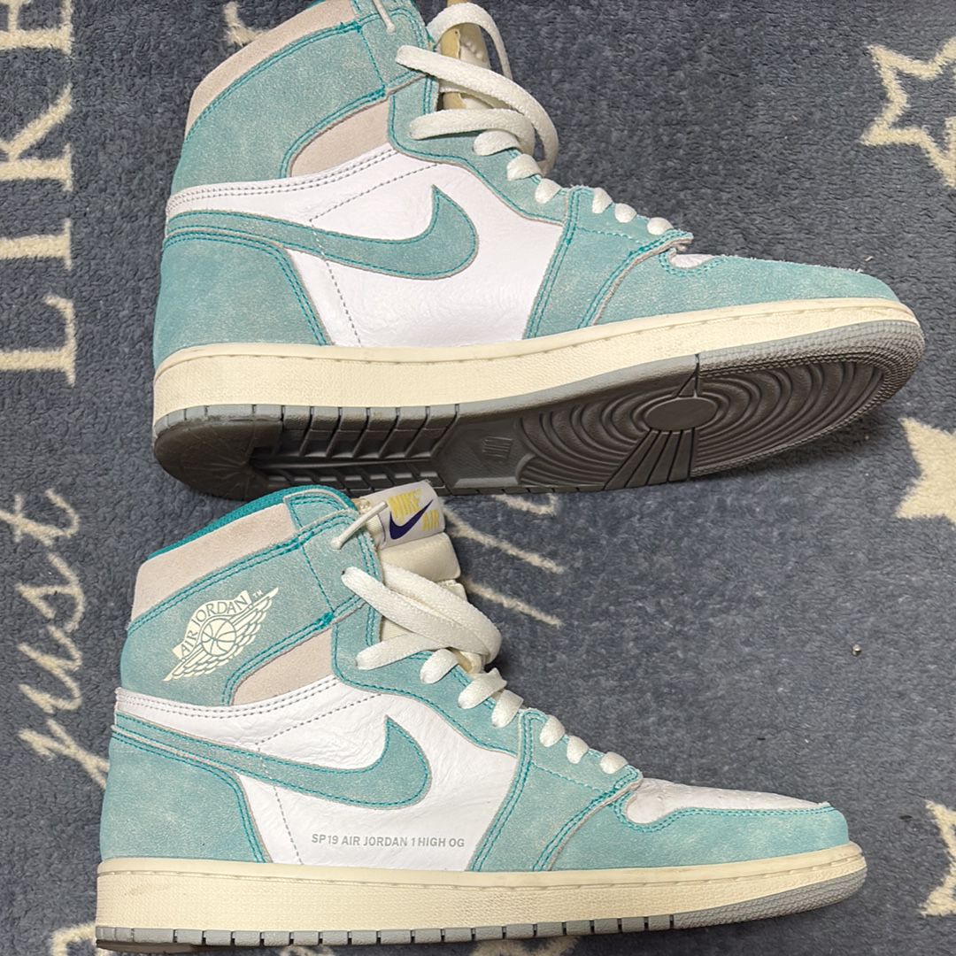 Nike Air Jordan 1 Retro High OG "Turbo Green"