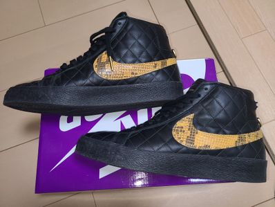 Supreme × Nike SB Blazer Mid "Black"