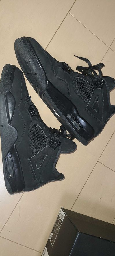 Nike Air Jordan 4 "Black Cat"