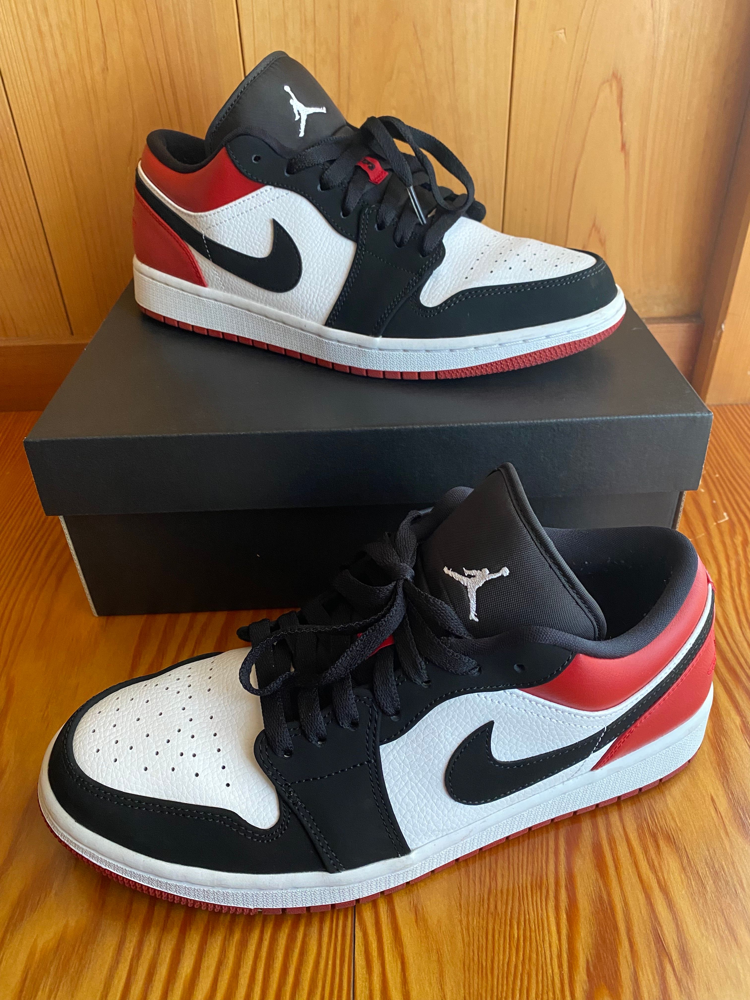 Nike Air Jordan 1 Low "Black Toe"