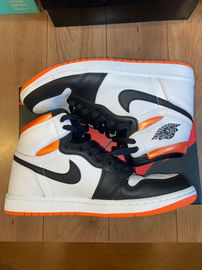 Nike Air Jordan 1 Retro High OG "Electro Orange"