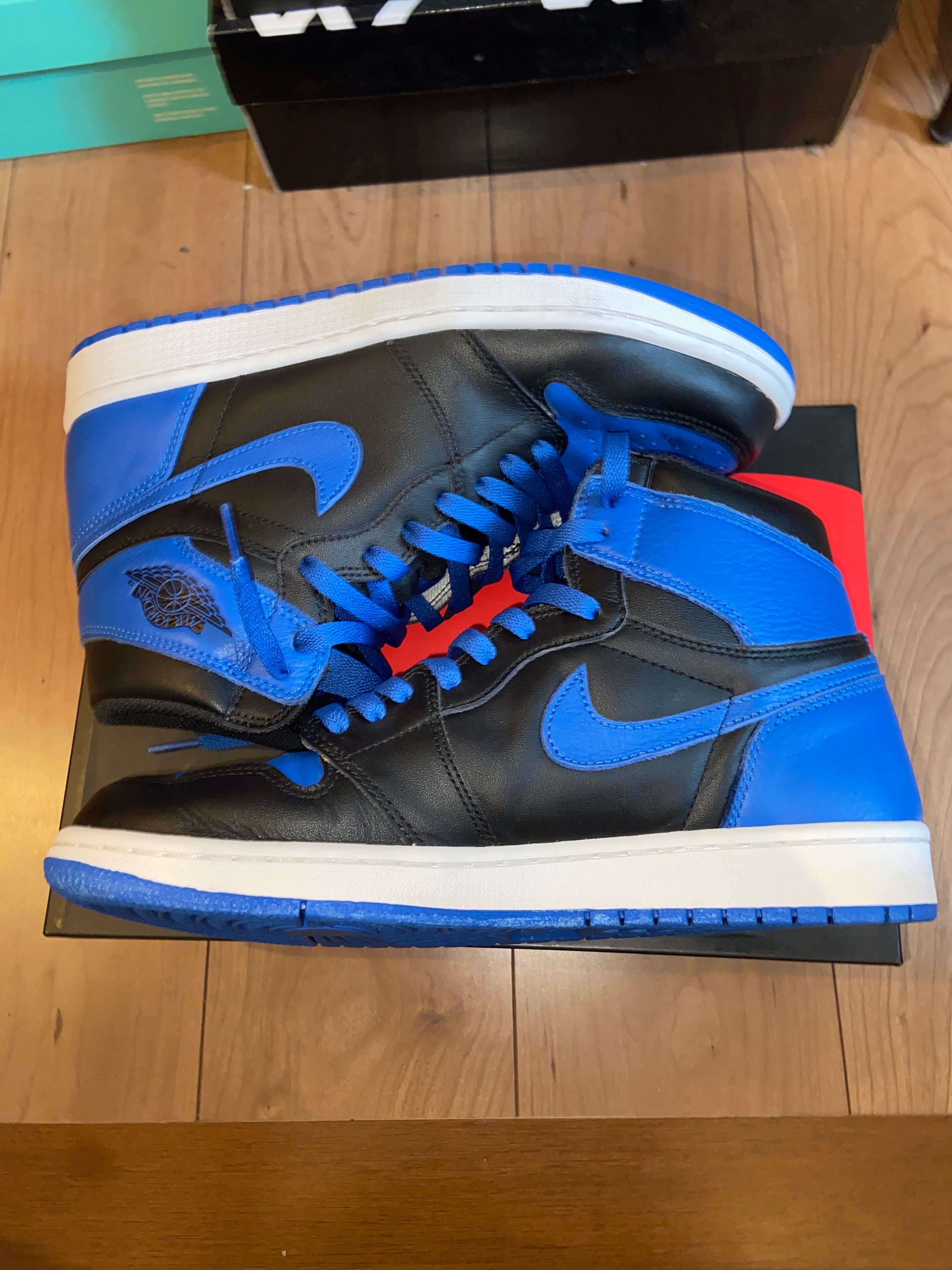 Nike Air Jordan 1 Retro High OG "Royal" (2017)