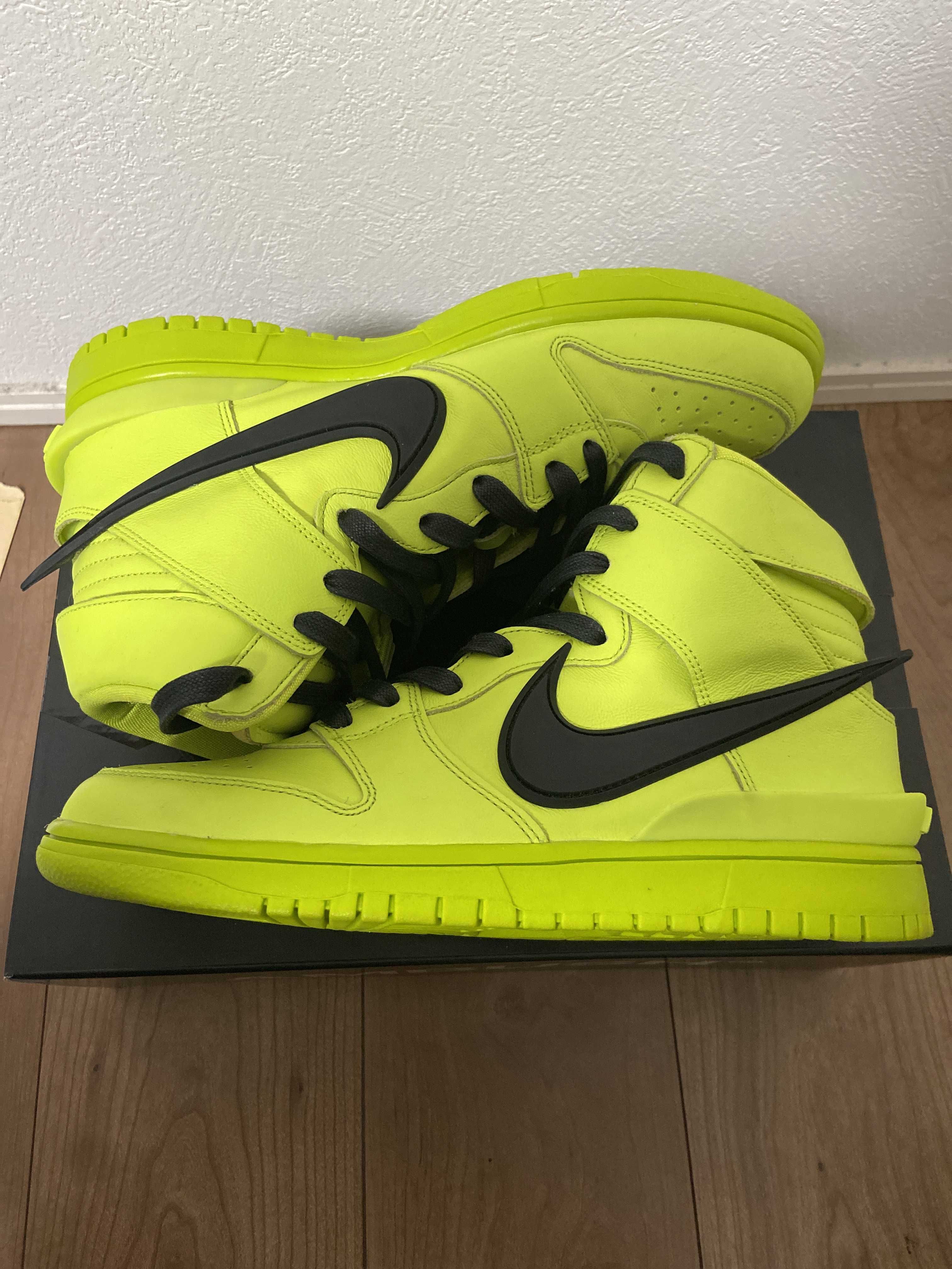 AMBUSH × NIKE DUNK HIGH "FLASH LIME"