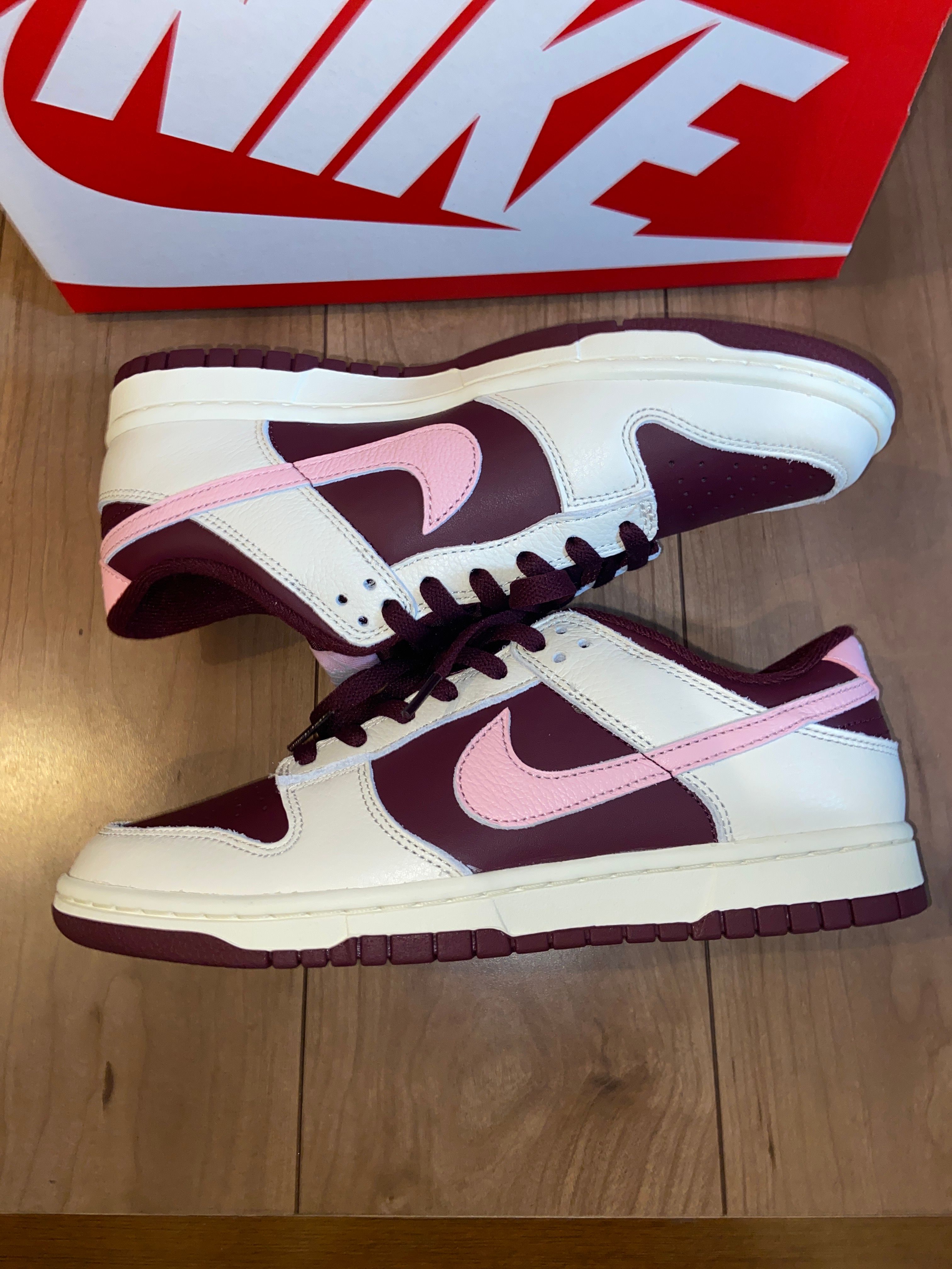 Nike Dunk Low "Valentine’s Day" (2023)