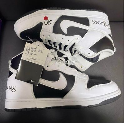 Supreme × Nike SB Dunk High By Any Means "White Black"