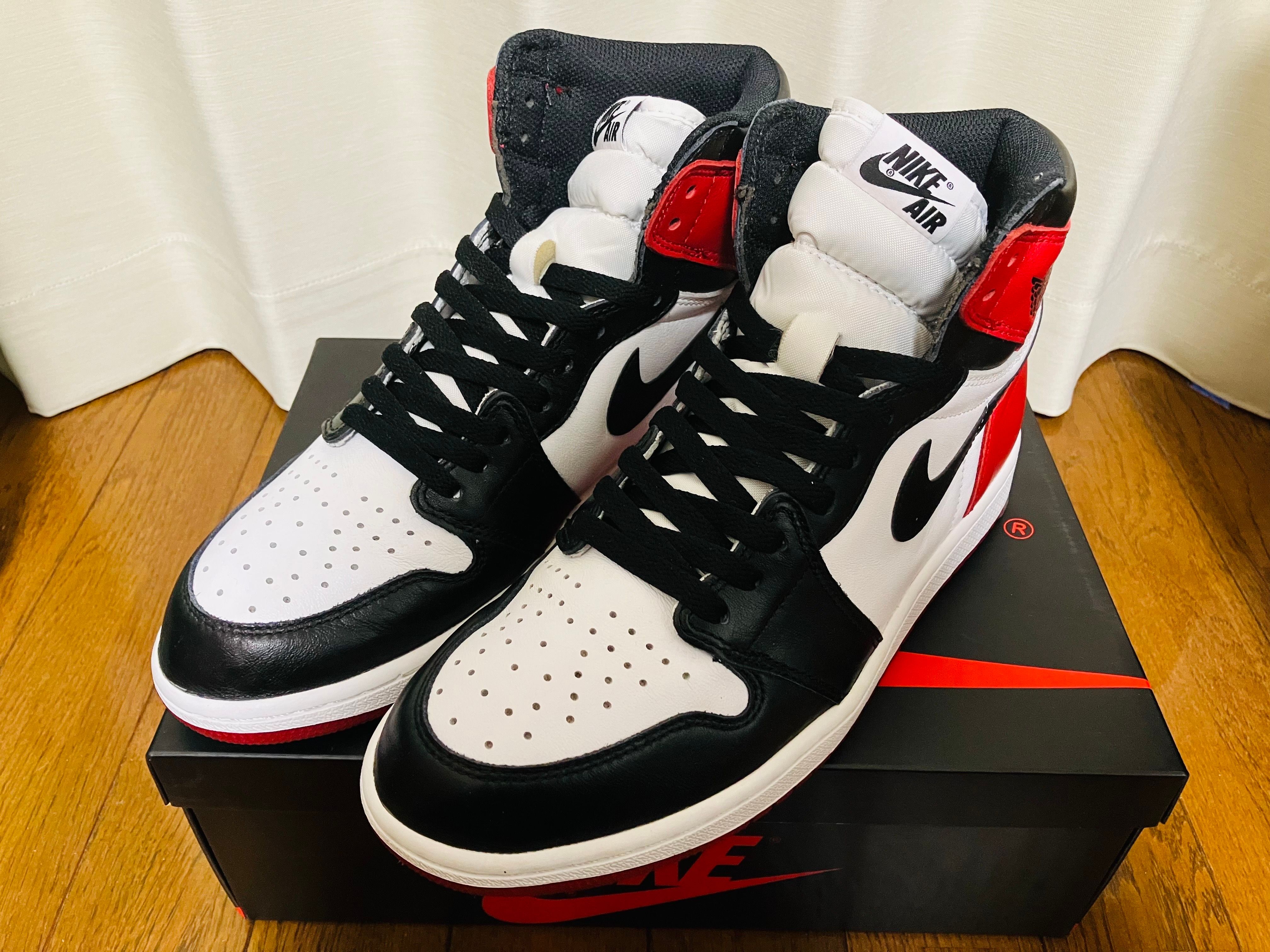 Nike Air Jordan 1 Retro High OG "Black Toe"(2016)