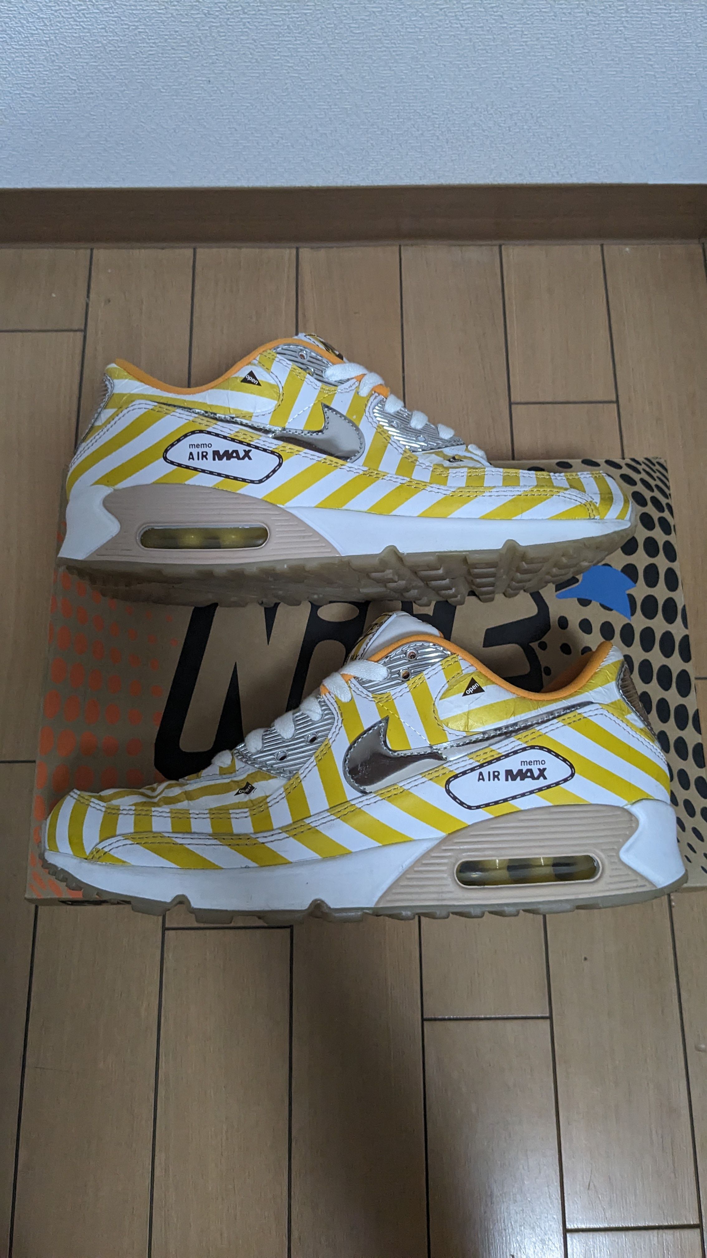 Nike Air Max 90 SE "Swoosh Mart/Chicken"