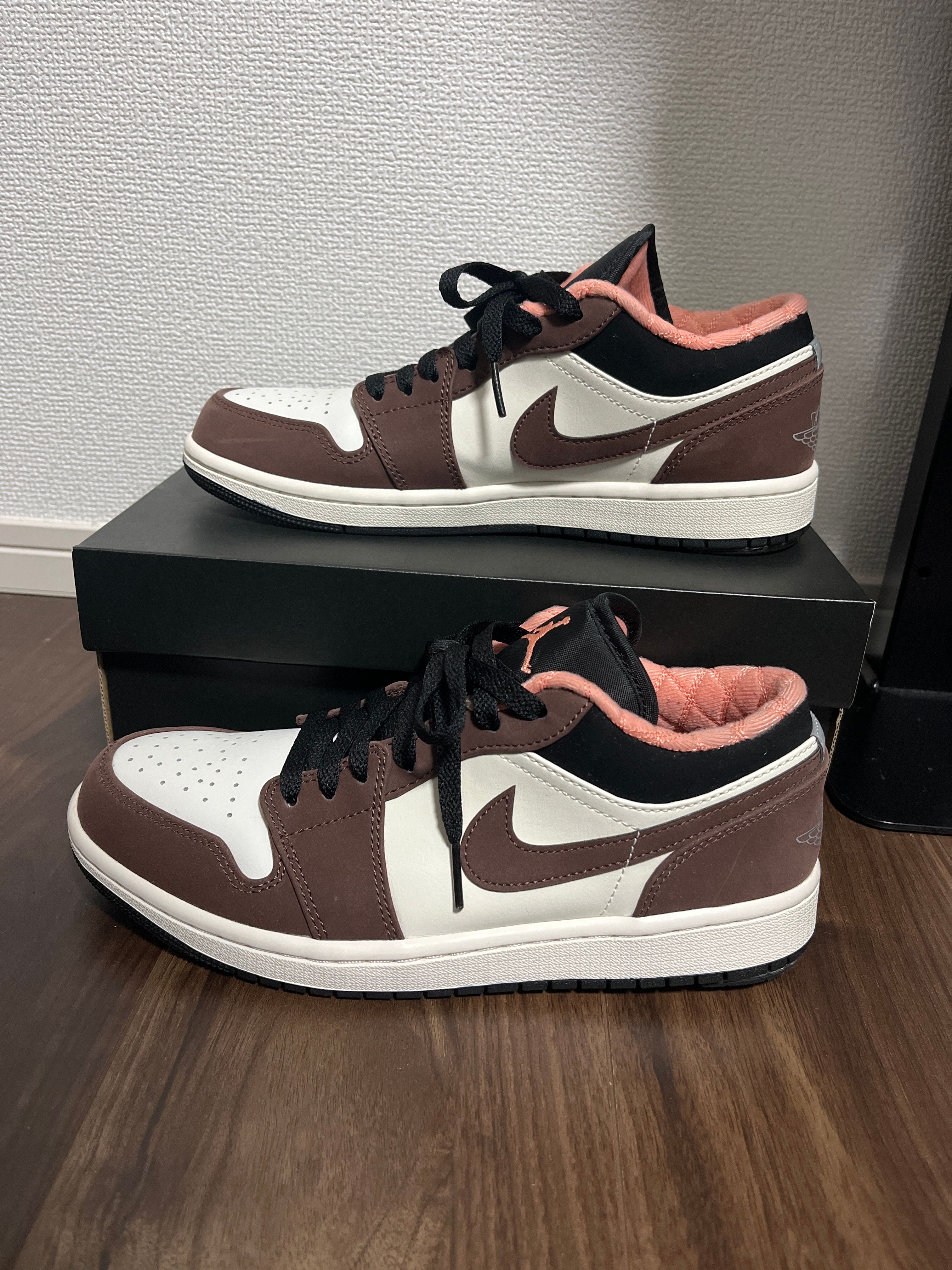 Nike Air Jordan 1 Low SE "Light Chocolate" / "Mocha Brown"