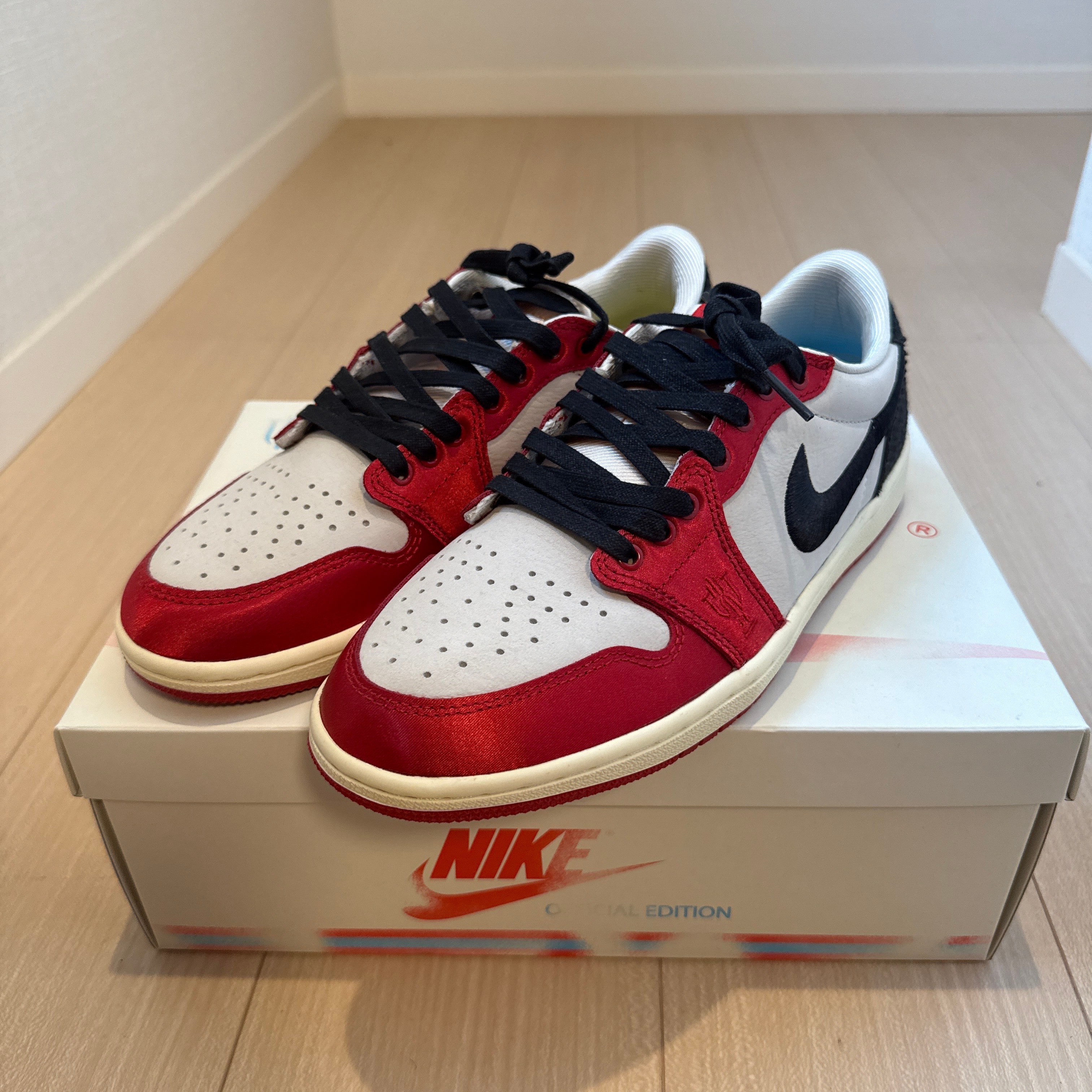 Trophy Room × Nike Air Jordan 1 Low OG "Sail and Varsity Red"