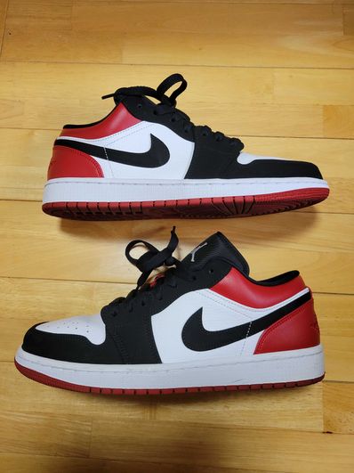 Nike Air Jordan 1 Low "Black Toe"