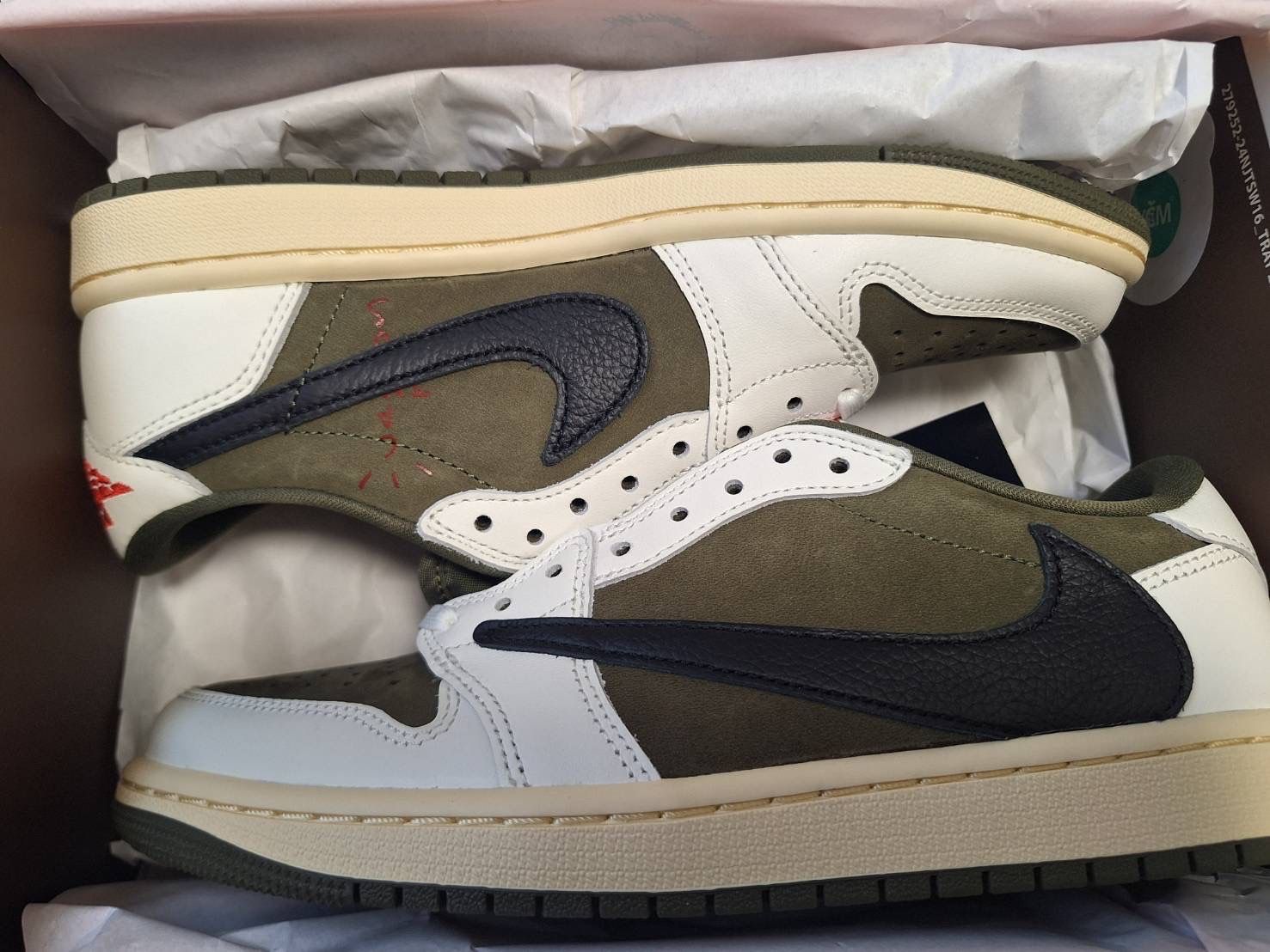 Travis Scott × Nike Air Jordan 1 Low OG SP "Reverse Olive"
