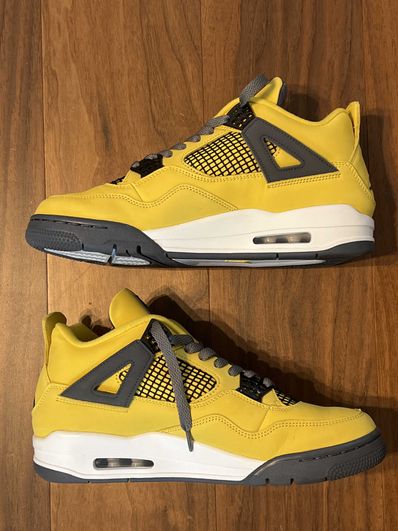 Nike Air Jordan 4 "Tour Yellow"